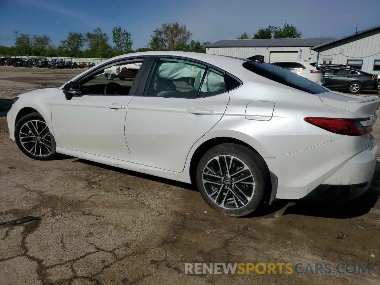 2 Photograph of a damaged car 4T1DAACK3SU570793 TOYOTA CAMRY 2025