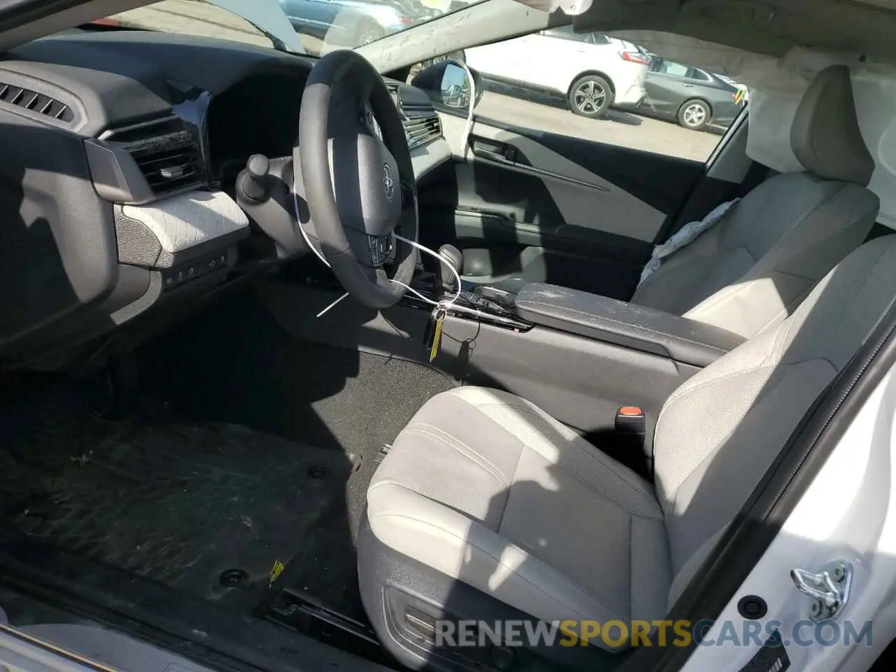 7 Photograph of a damaged car 4T1DAACK3SU570793 TOYOTA CAMRY 2025