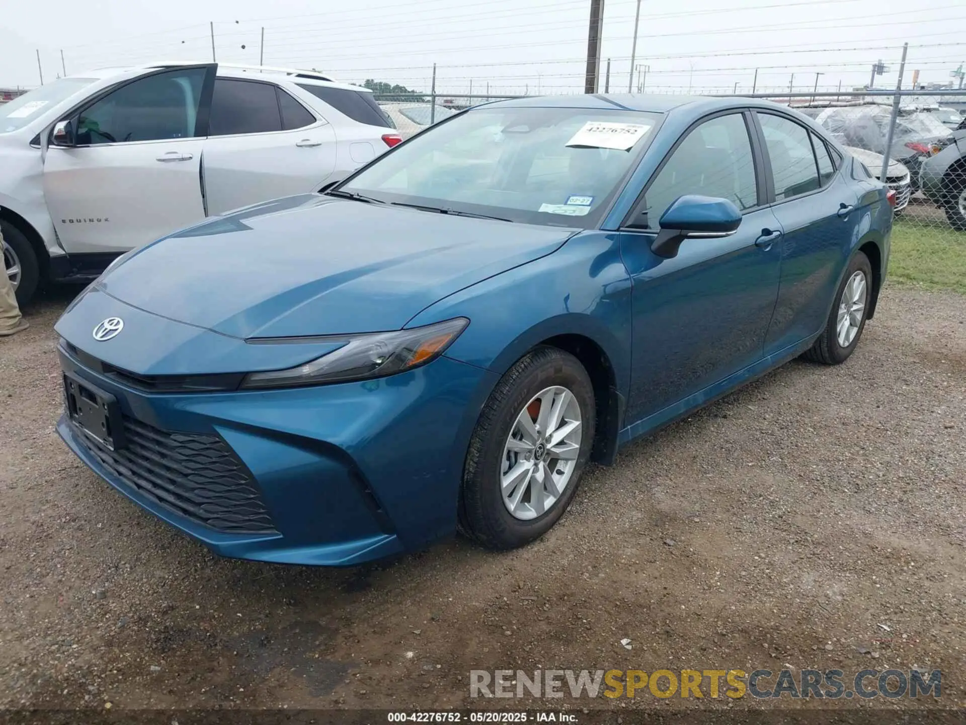 2 Photograph of a damaged car 4T1DAACK3SU577727 TOYOTA CAMRY 2025