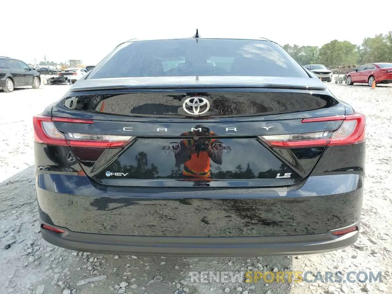 6 Photograph of a damaged car 4T1DAACK3SU577890 TOYOTA CAMRY 2025