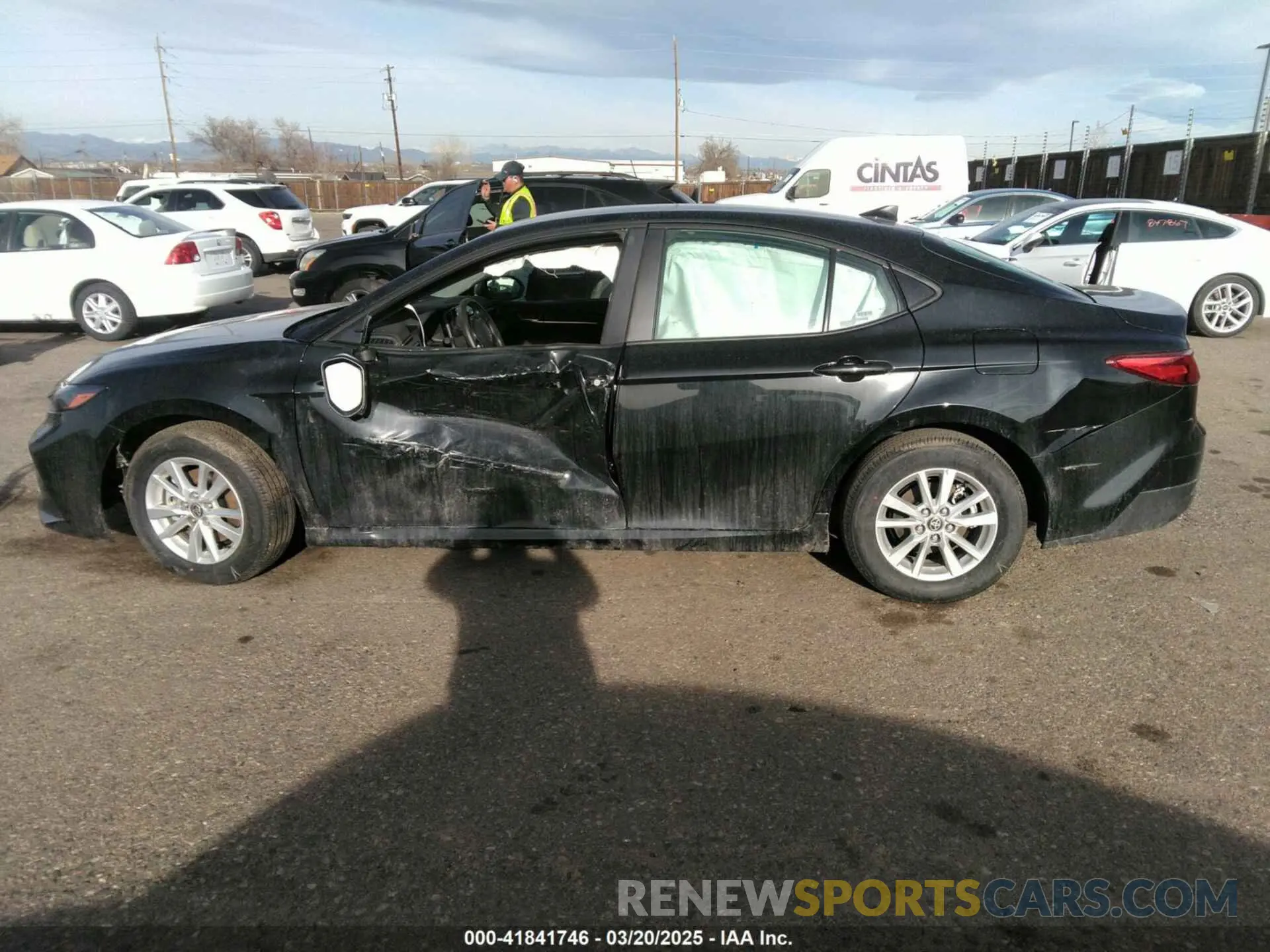 14 Photograph of a damaged car 4T1DAACK3SU579154 TOYOTA CAMRY 2025