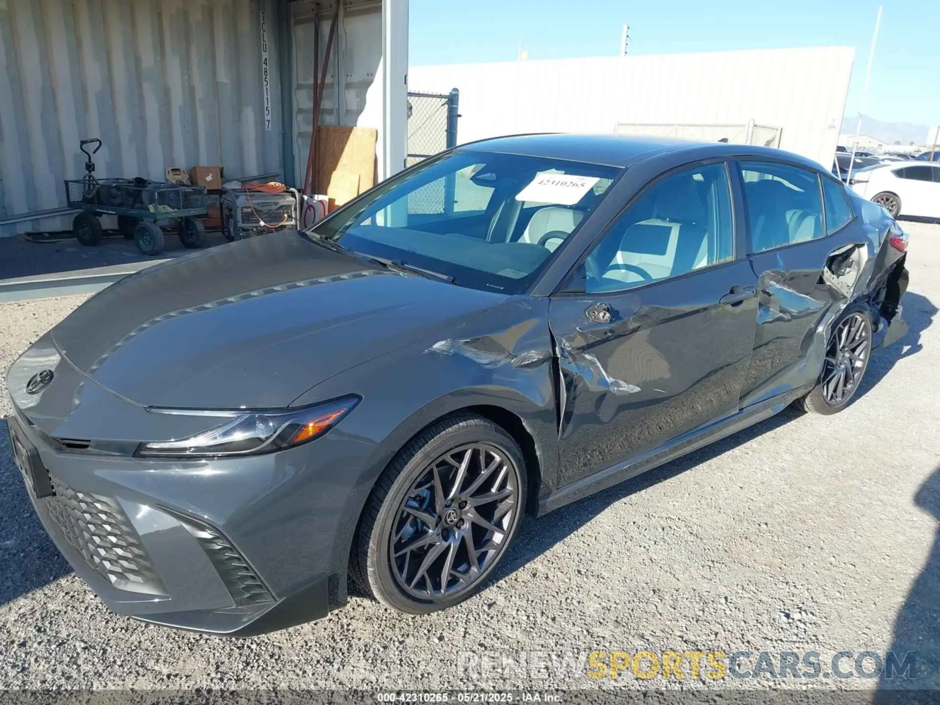 2 Photograph of a damaged car 4T1DAACK3SU581647 TOYOTA CAMRY 2025