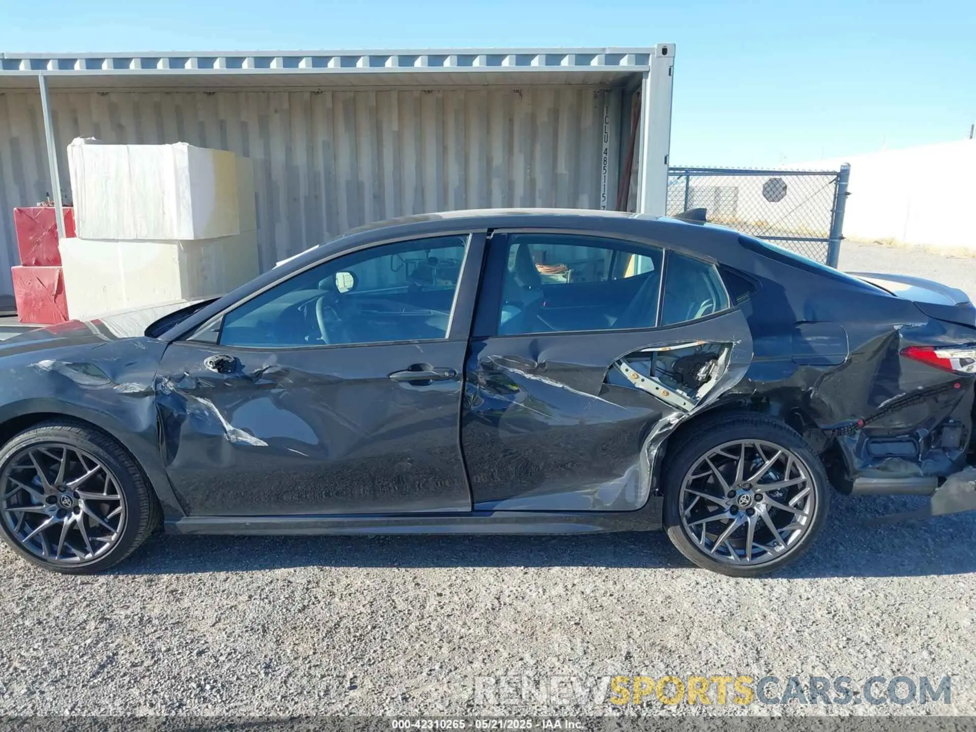 6 Photograph of a damaged car 4T1DAACK3SU581647 TOYOTA CAMRY 2025