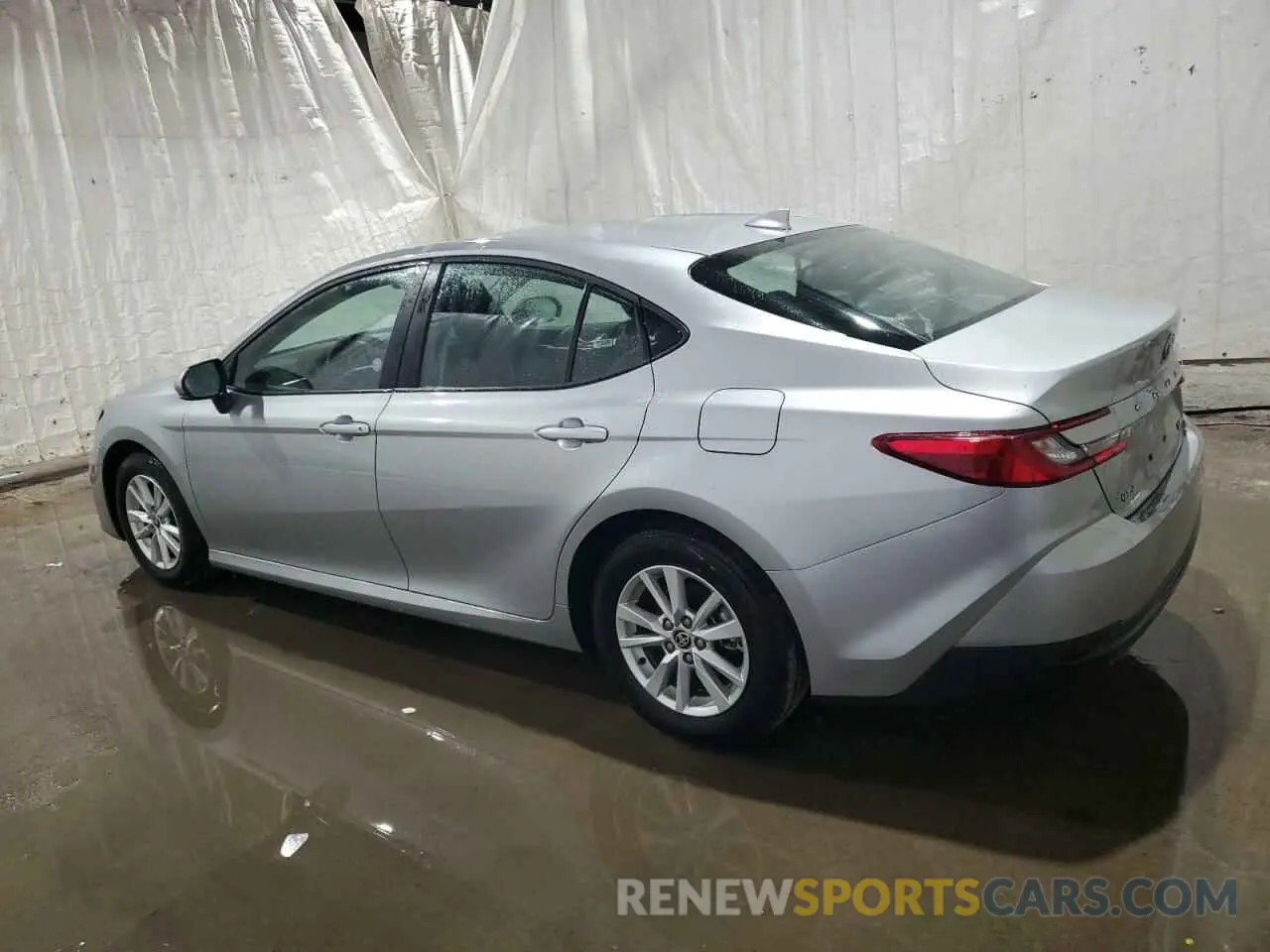 2 Photograph of a damaged car 4T1DAACK4SU005422 TOYOTA CAMRY 2025