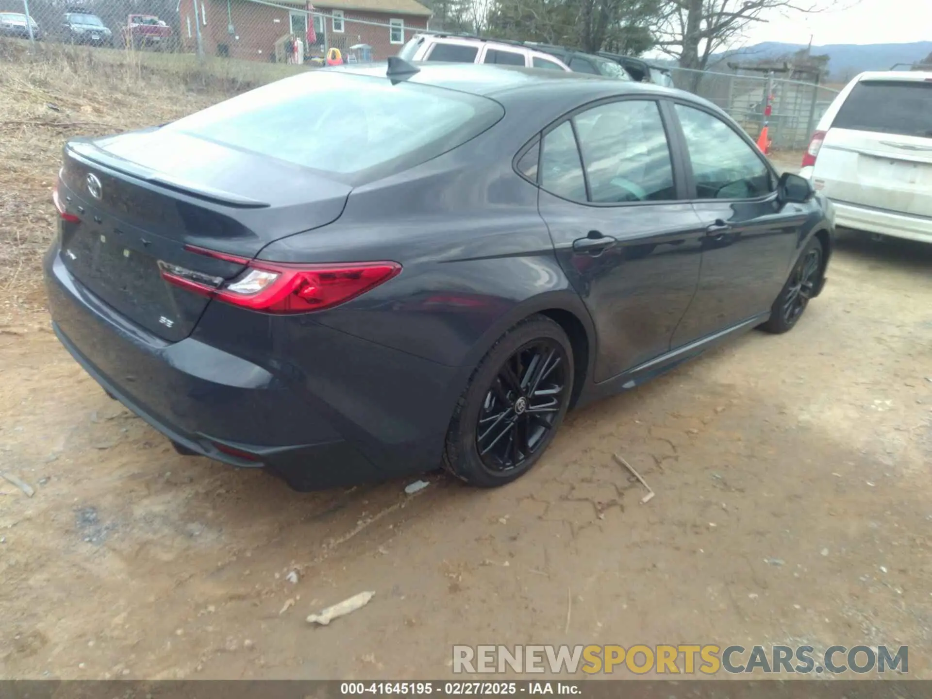 4 Photograph of a damaged car 4T1DAACK4SU009843 TOYOTA CAMRY 2025