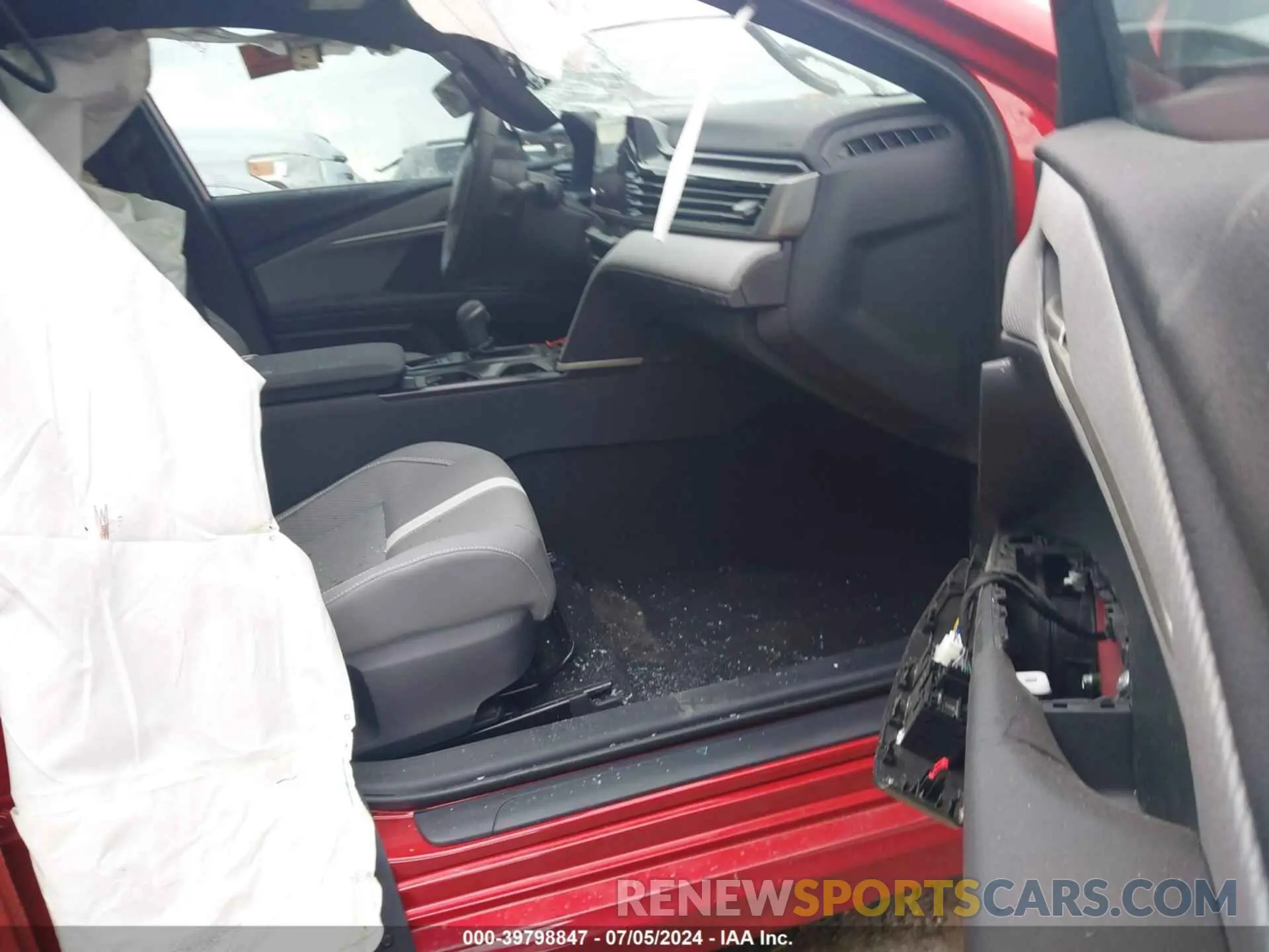 5 Photograph of a damaged car 4T1DAACK4SU010359 TOYOTA CAMRY 2025