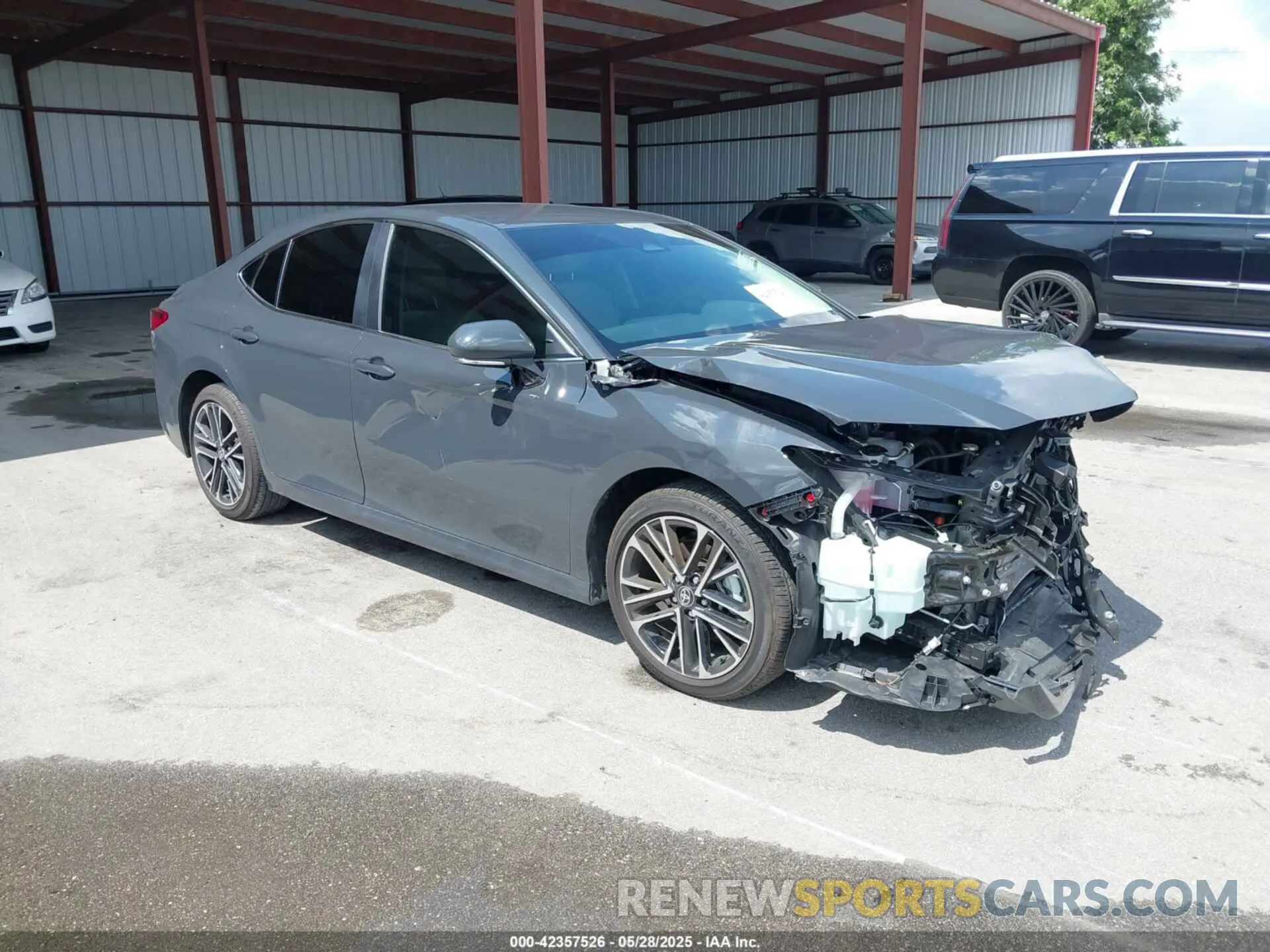 1 Photograph of a damaged car 4T1DAACK4SU027176 TOYOTA CAMRY 2025