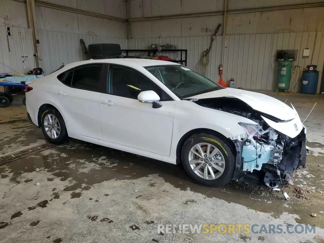 4 Photograph of a damaged car 4T1DAACK4SU048688 TOYOTA CAMRY 2025