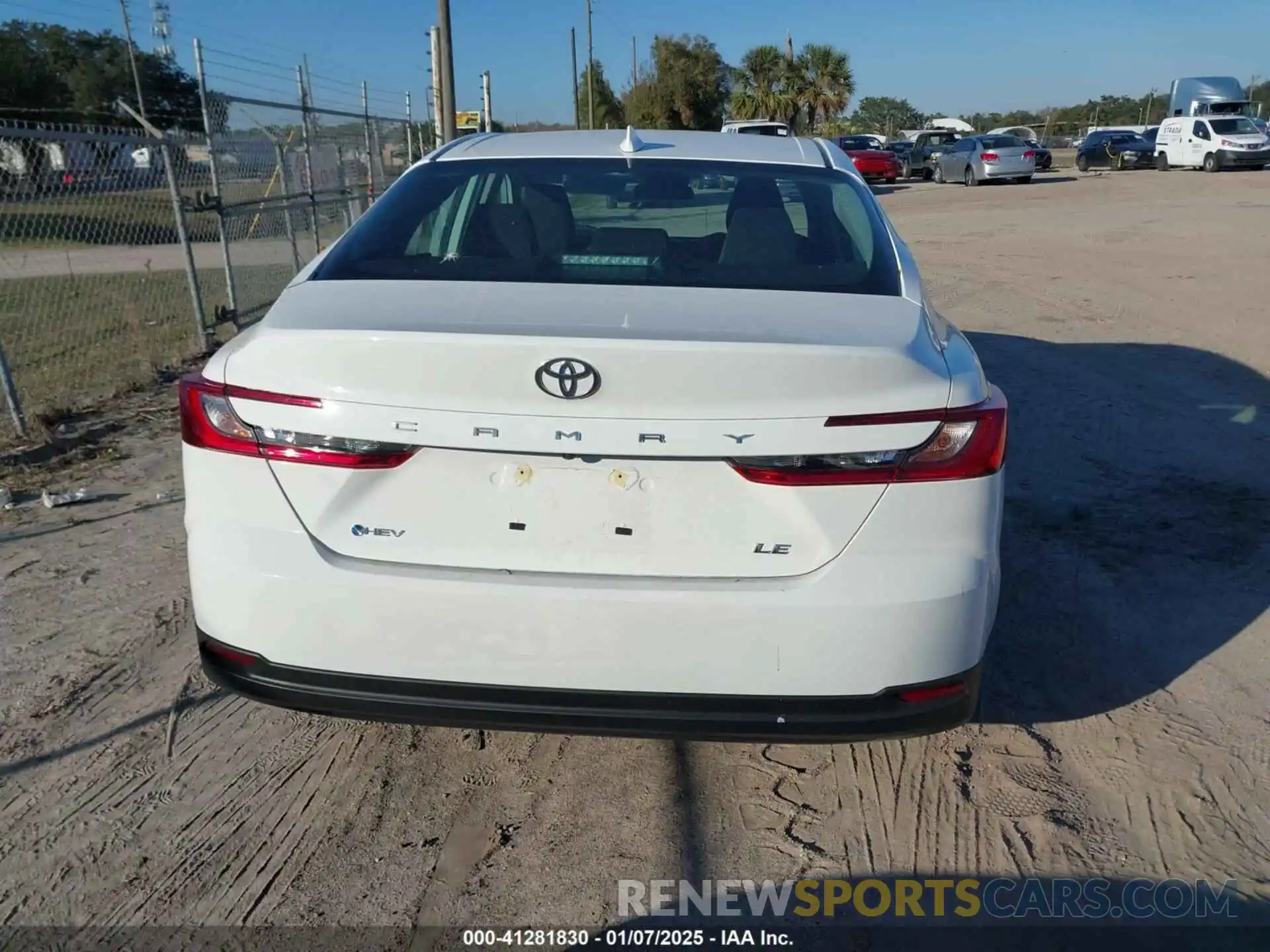 16 Photograph of a damaged car 4T1DAACK4SU070576 TOYOTA CAMRY 2025