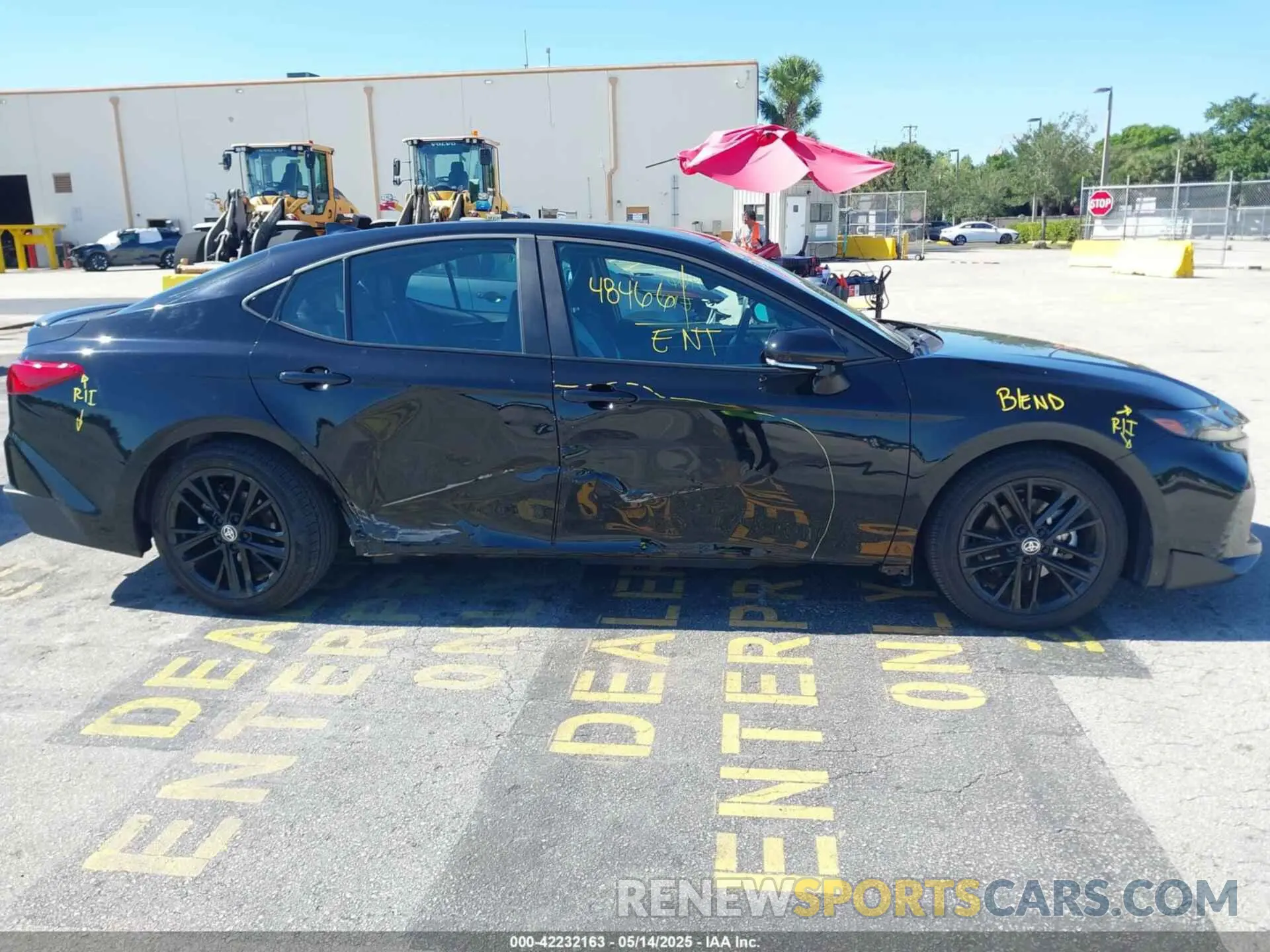 6 Photograph of a damaged car 4T1DAACK4SU077012 TOYOTA CAMRY 2025