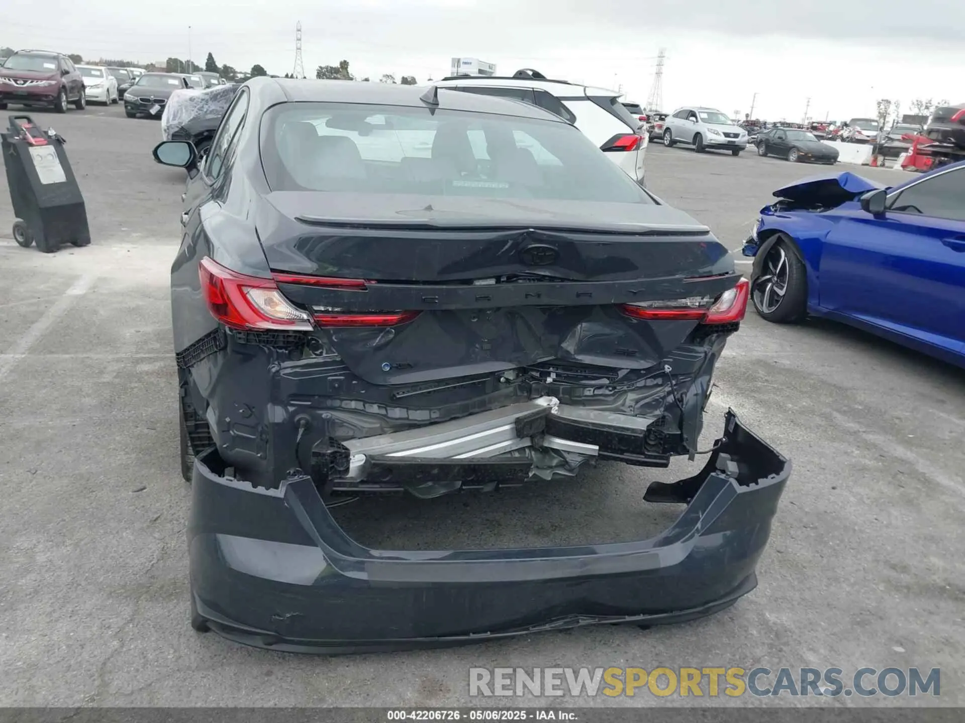 17 Photograph of a damaged car 4T1DAACK4SU110736 TOYOTA CAMRY 2025