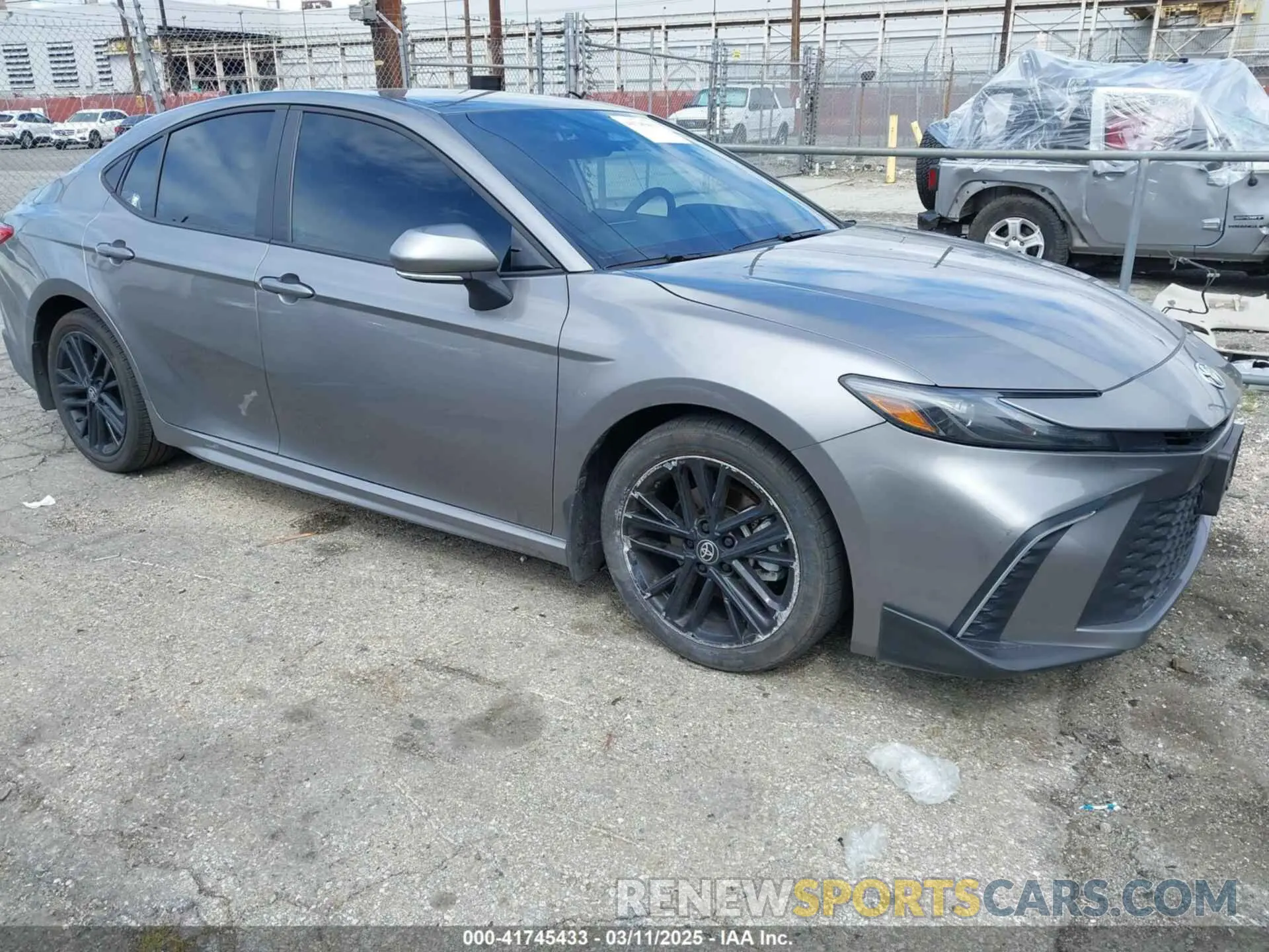 1 Photograph of a damaged car 4T1DAACK4SU511350 TOYOTA CAMRY 2025
