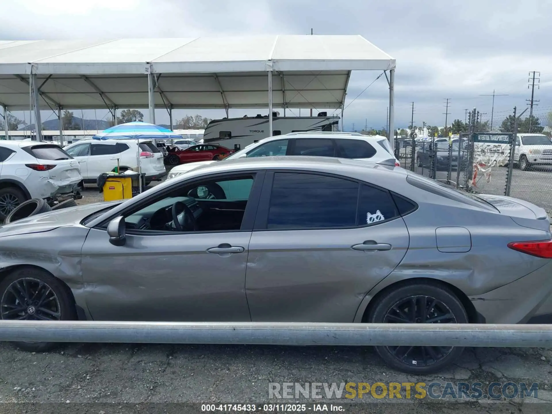 14 Photograph of a damaged car 4T1DAACK4SU511350 TOYOTA CAMRY 2025