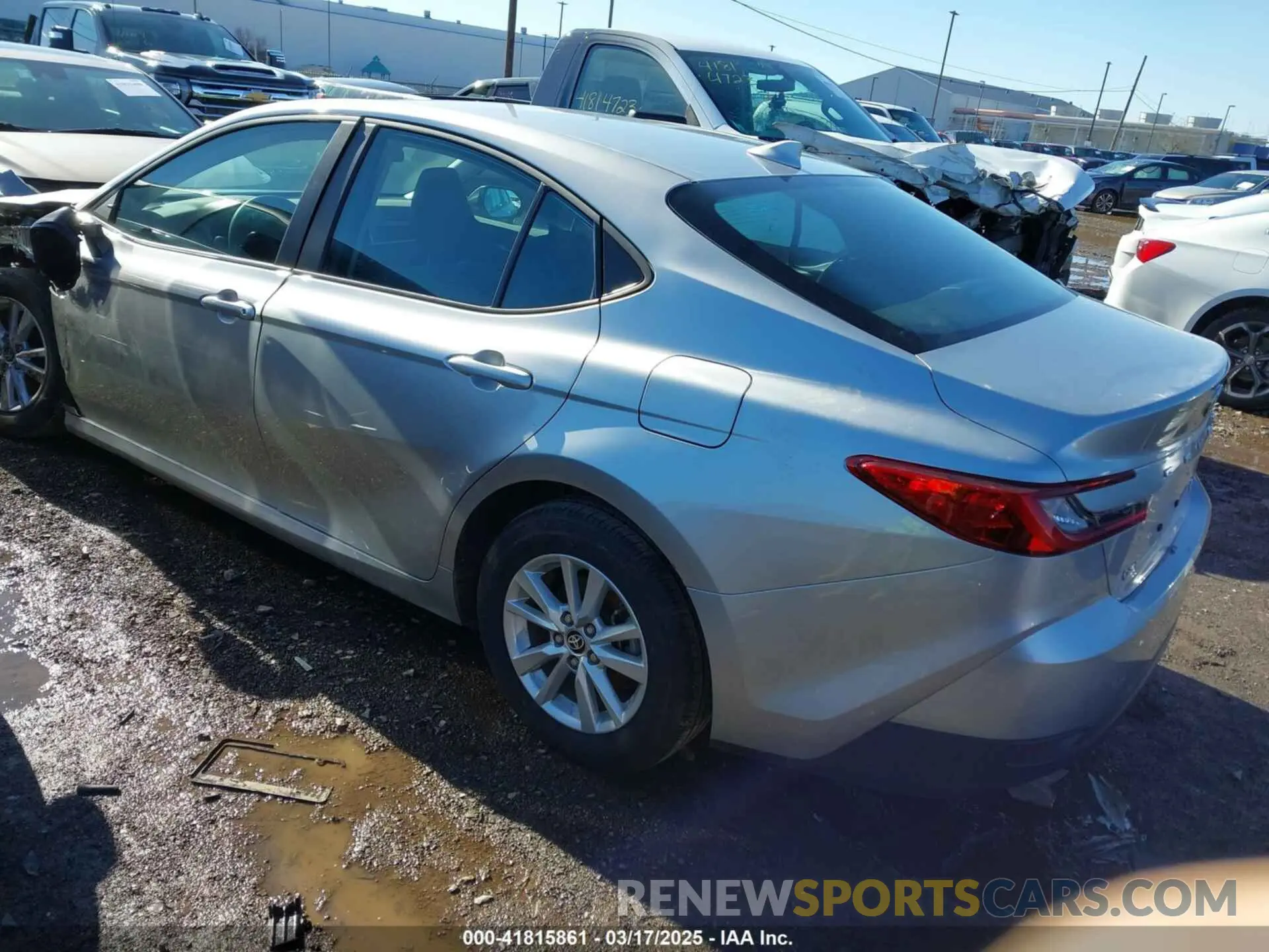 3 Photograph of a damaged car 4T1DAACK4SU517617 TOYOTA CAMRY 2025