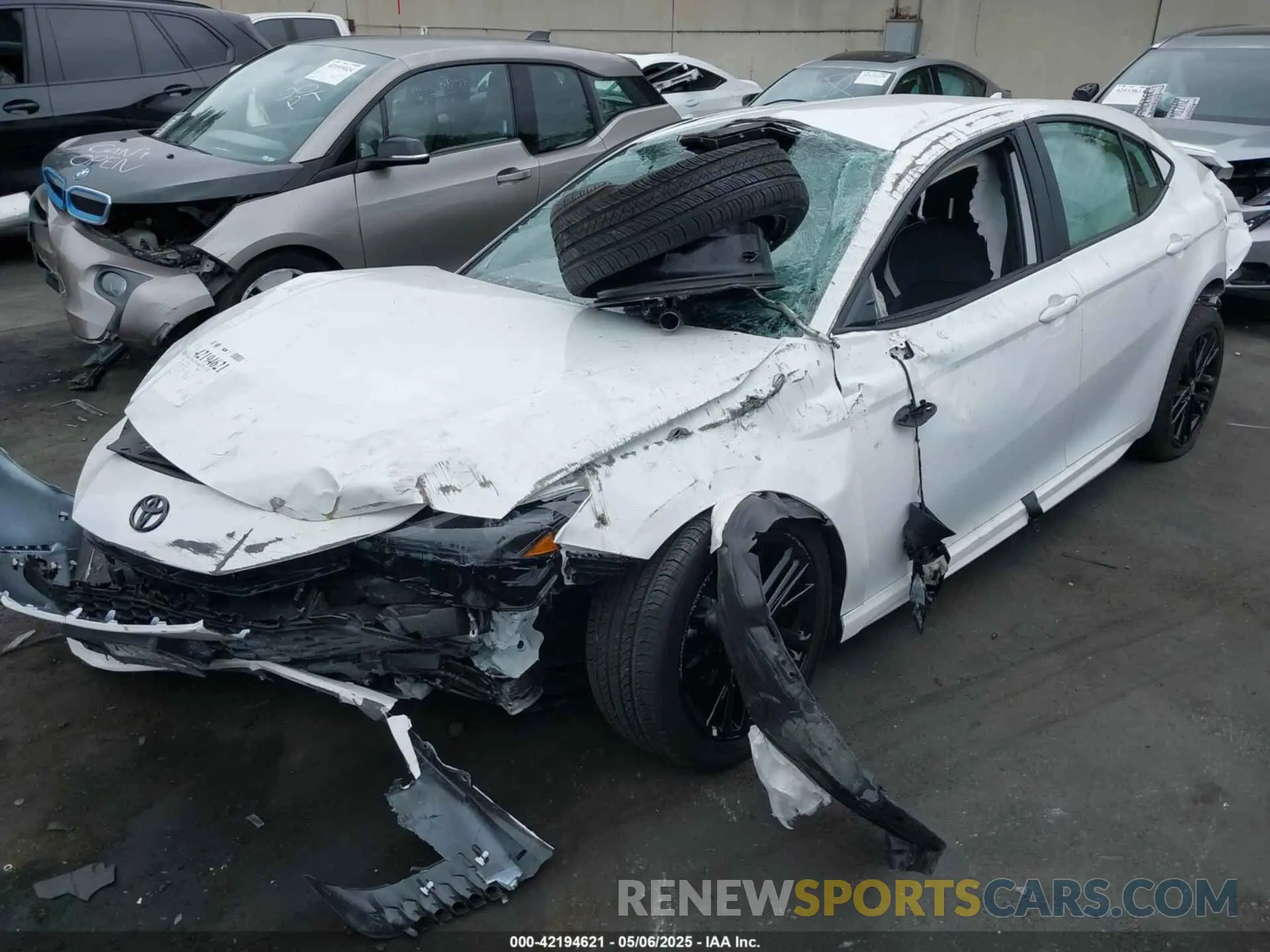 2 Photograph of a damaged car 4T1DAACK4SU557518 TOYOTA CAMRY 2025