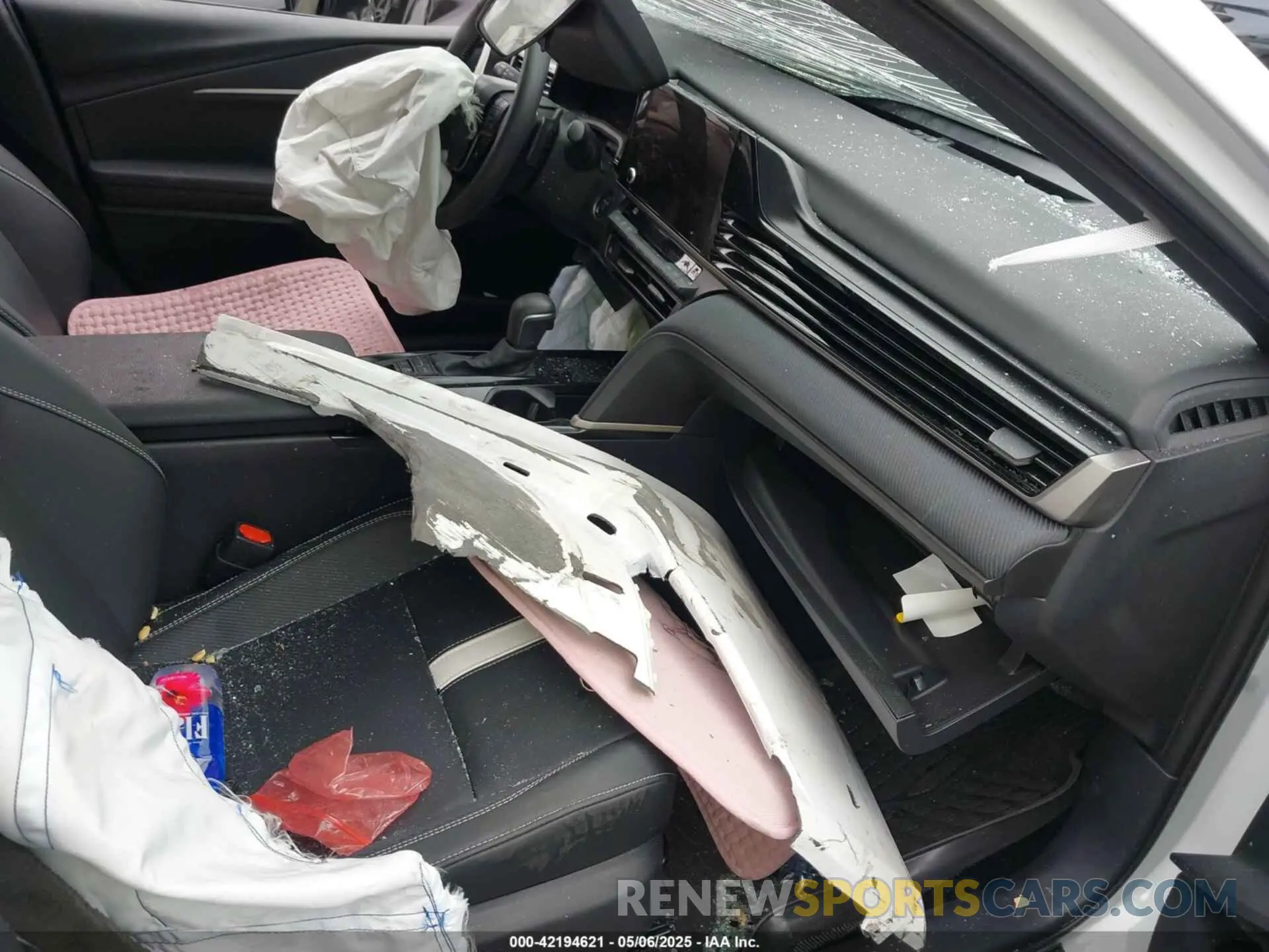 5 Photograph of a damaged car 4T1DAACK4SU557518 TOYOTA CAMRY 2025