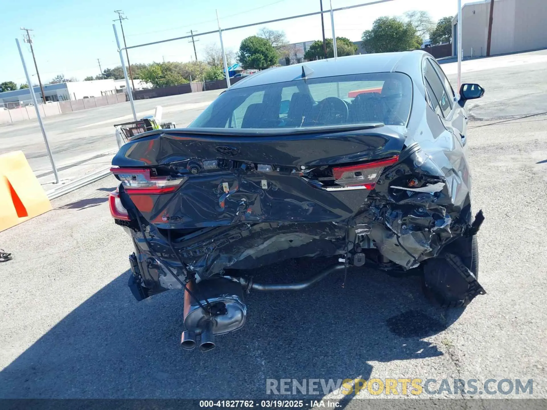 16 Photograph of a damaged car 4T1DAACK4SU572097 TOYOTA CAMRY 2025