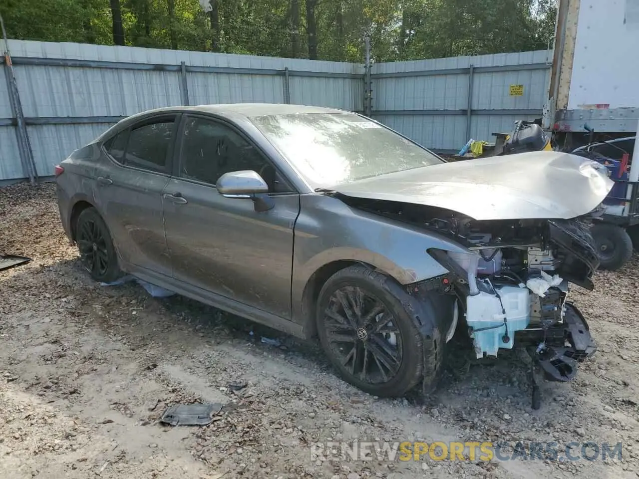 4 Photograph of a damaged car 4T1DAACK4SU588882 TOYOTA CAMRY 2025