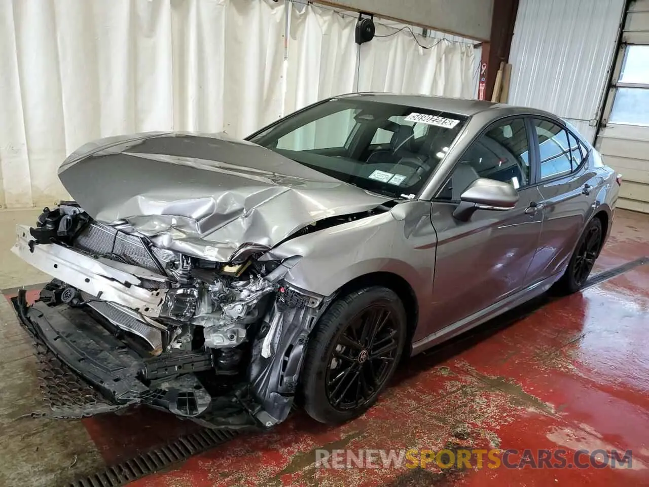 1 Photograph of a damaged car 4T1DAACK4SU601615 TOYOTA CAMRY 2025