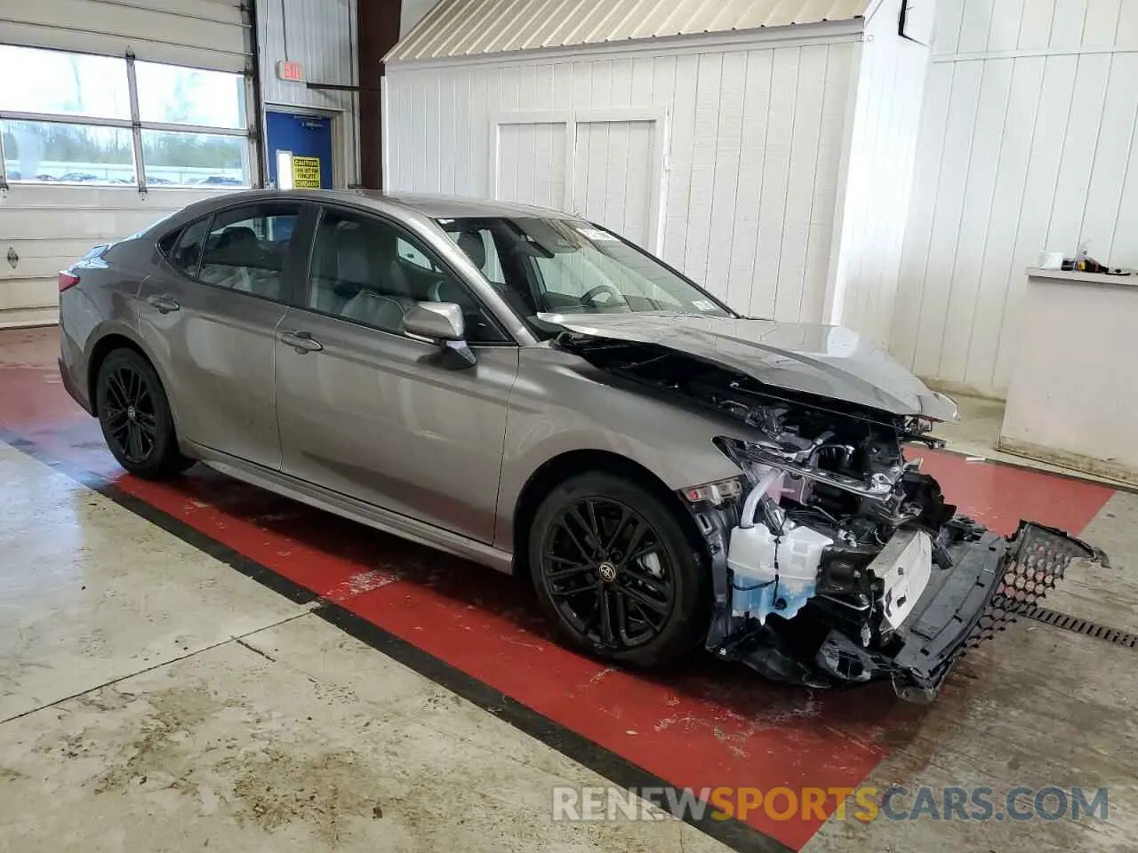 4 Photograph of a damaged car 4T1DAACK4SU601615 TOYOTA CAMRY 2025