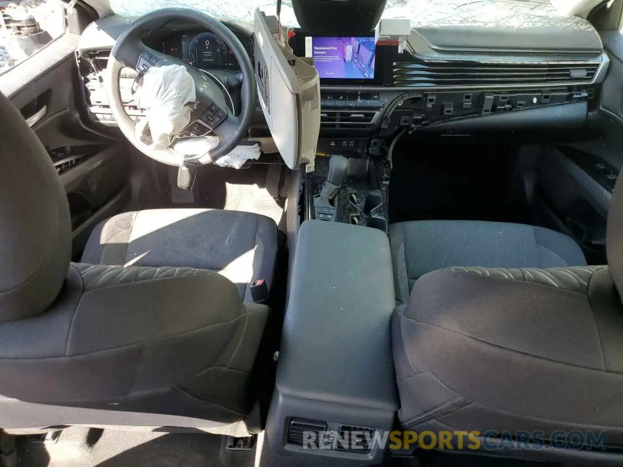 8 Photograph of a damaged car 4T1DAACK5SU001475 TOYOTA CAMRY 2025