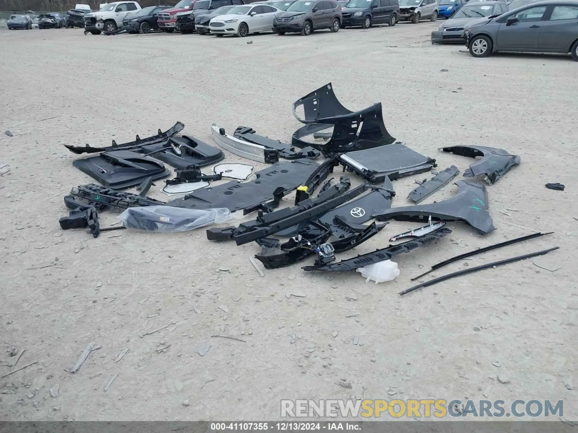 12 Photograph of a damaged car 4T1DAACK5SU008300 TOYOTA CAMRY 2025
