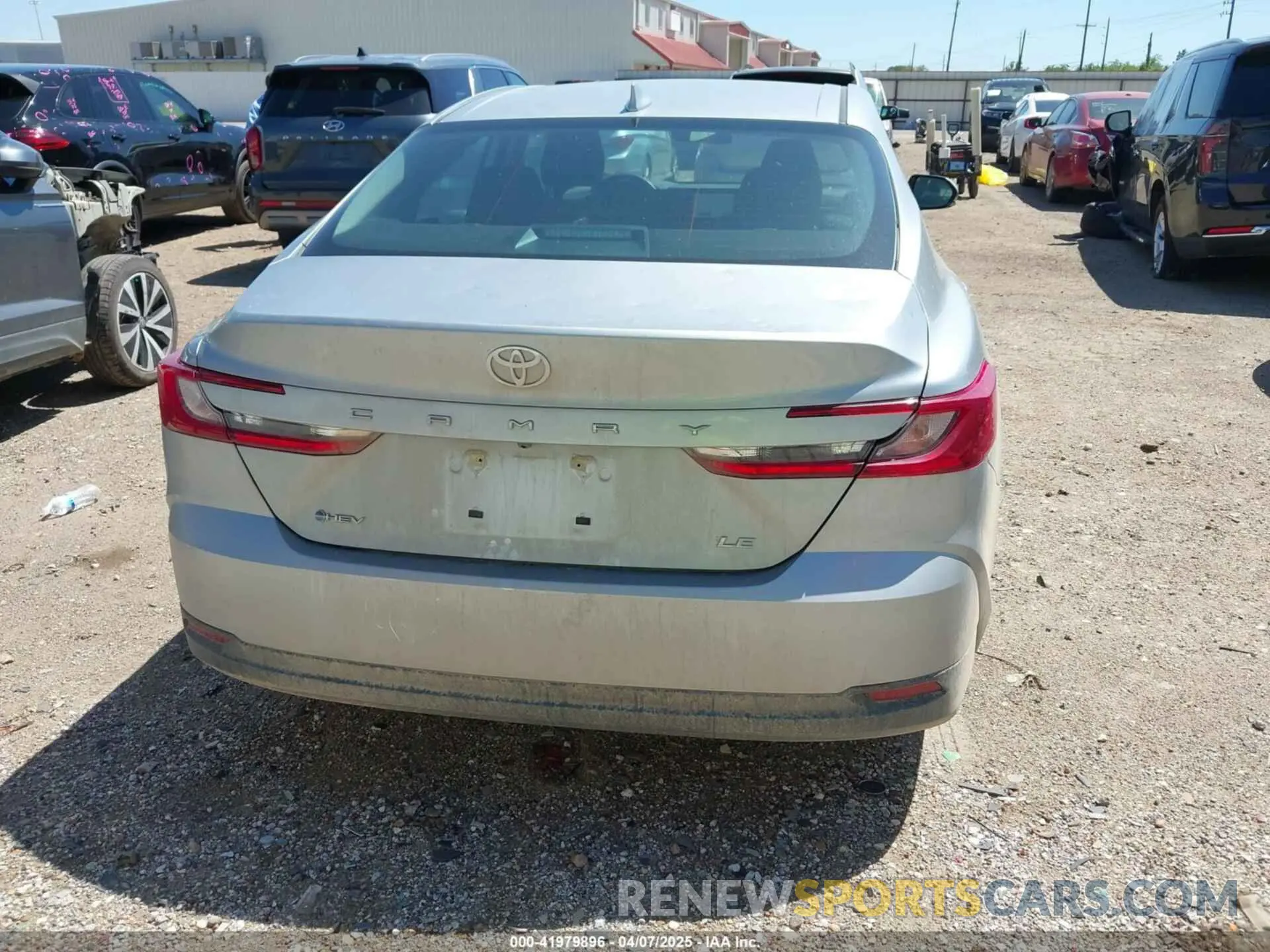 16 Photograph of a damaged car 4T1DAACK5SU031916 TOYOTA CAMRY 2025