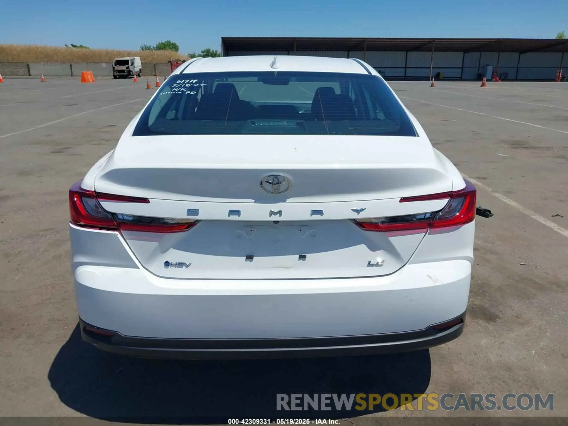 17 Photograph of a damaged car 4T1DAACK5SU038879 TOYOTA CAMRY 2025