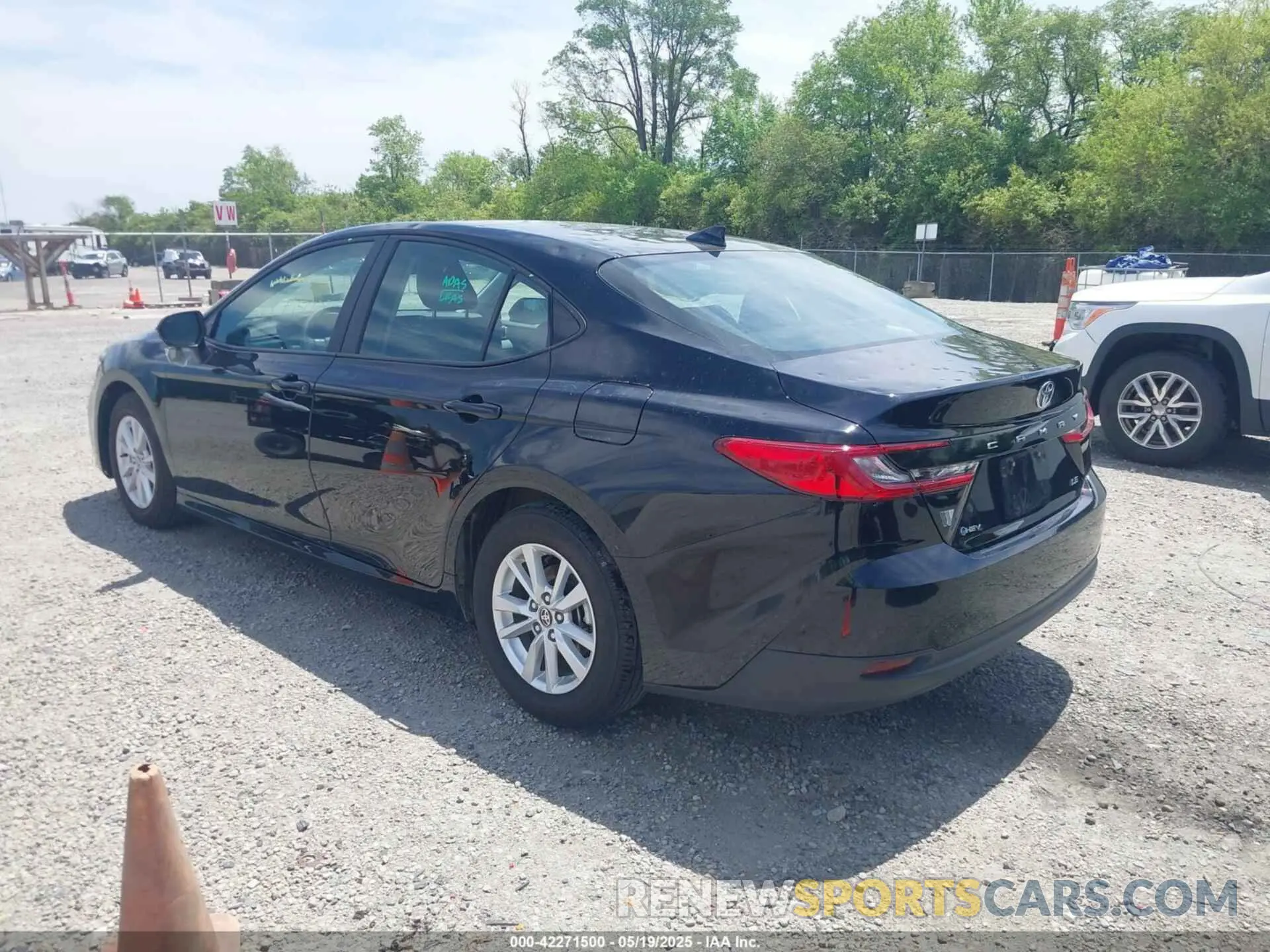 3 Photograph of a damaged car 4T1DAACK5SU047551 TOYOTA CAMRY 2025