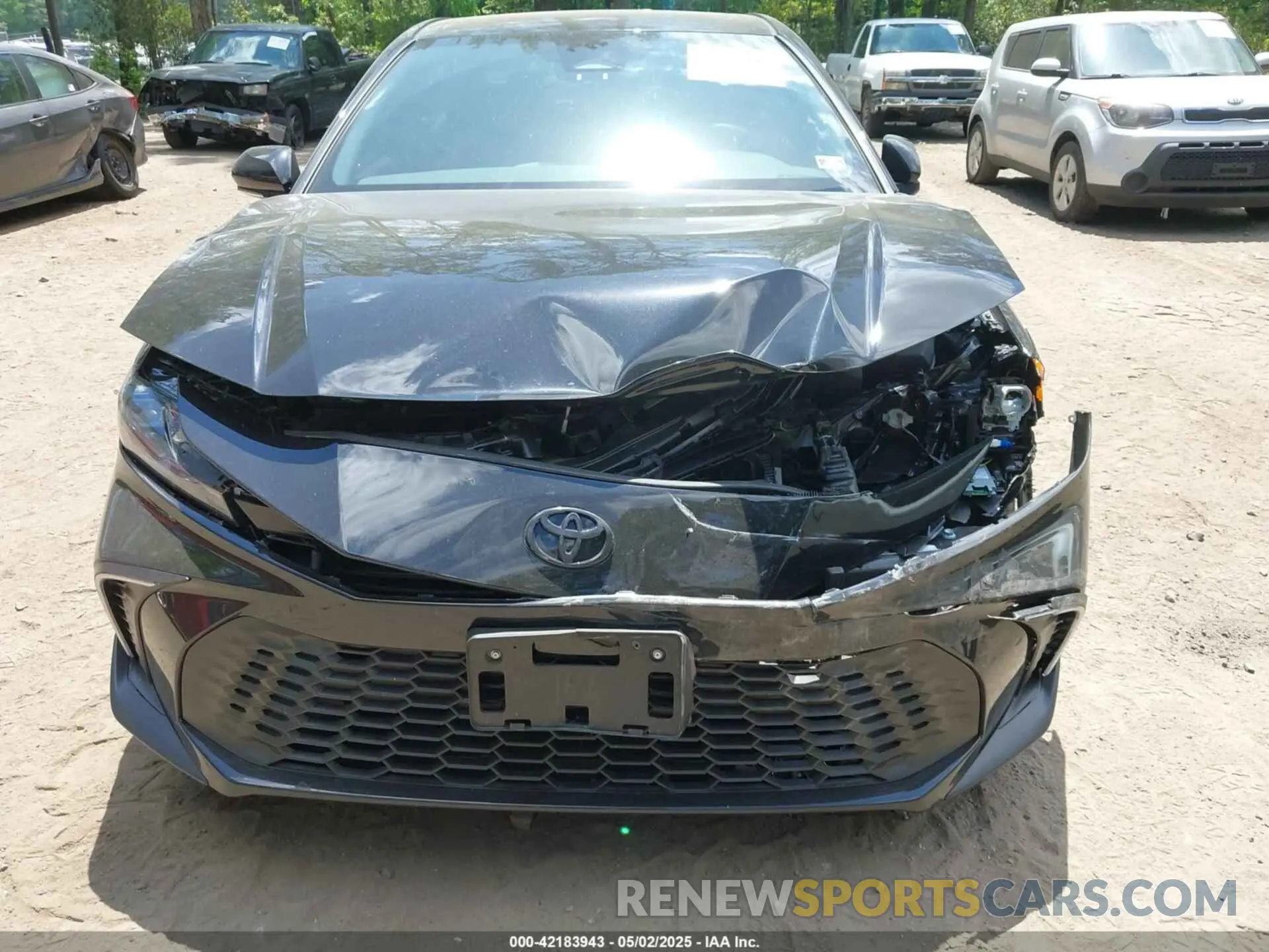 12 Photograph of a damaged car 4T1DAACK5SU057027 TOYOTA CAMRY 2025
