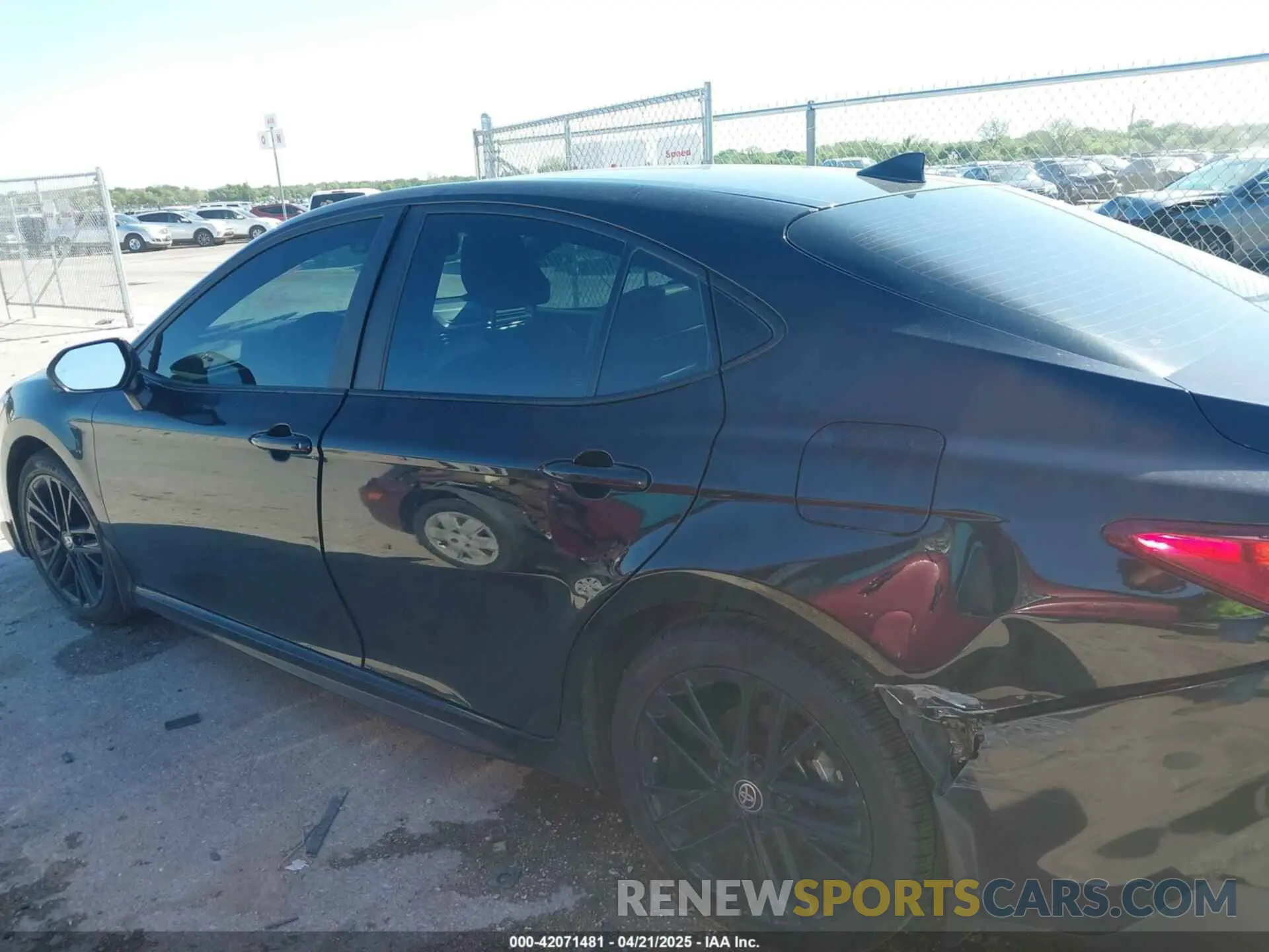 14 Photograph of a damaged car 4T1DAACK5SU060848 TOYOTA CAMRY 2025