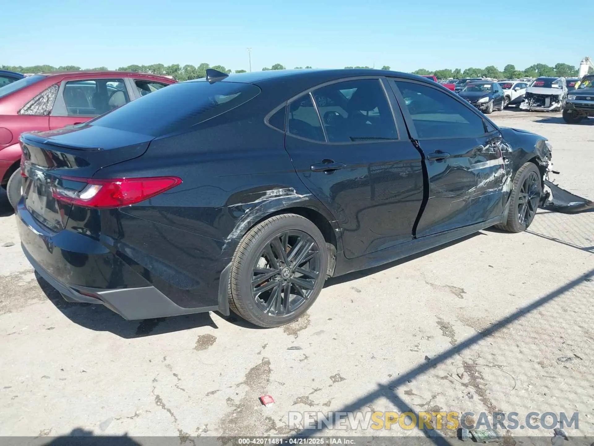 4 Photograph of a damaged car 4T1DAACK5SU060848 TOYOTA CAMRY 2025