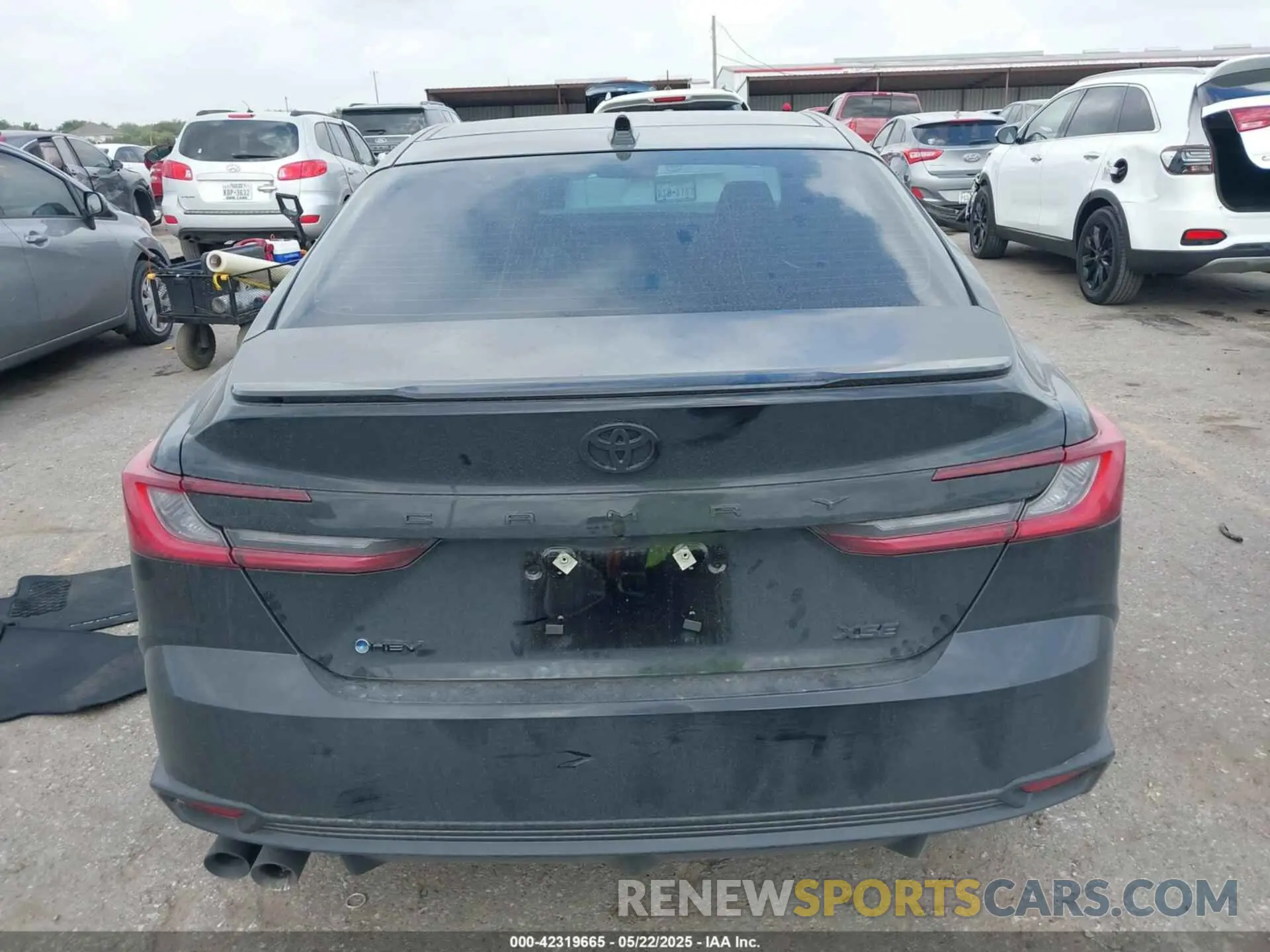 16 Photograph of a damaged car 4T1DAACK5SU085426 TOYOTA CAMRY 2025