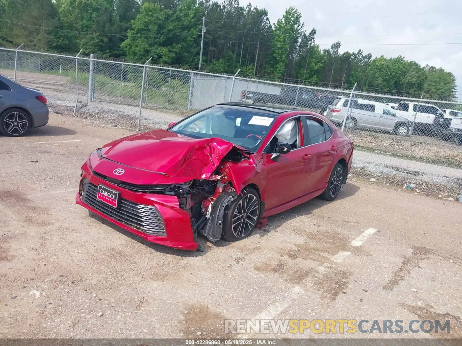 2 Photograph of a damaged car 4T1DAACK5SU106338 TOYOTA CAMRY 2025
