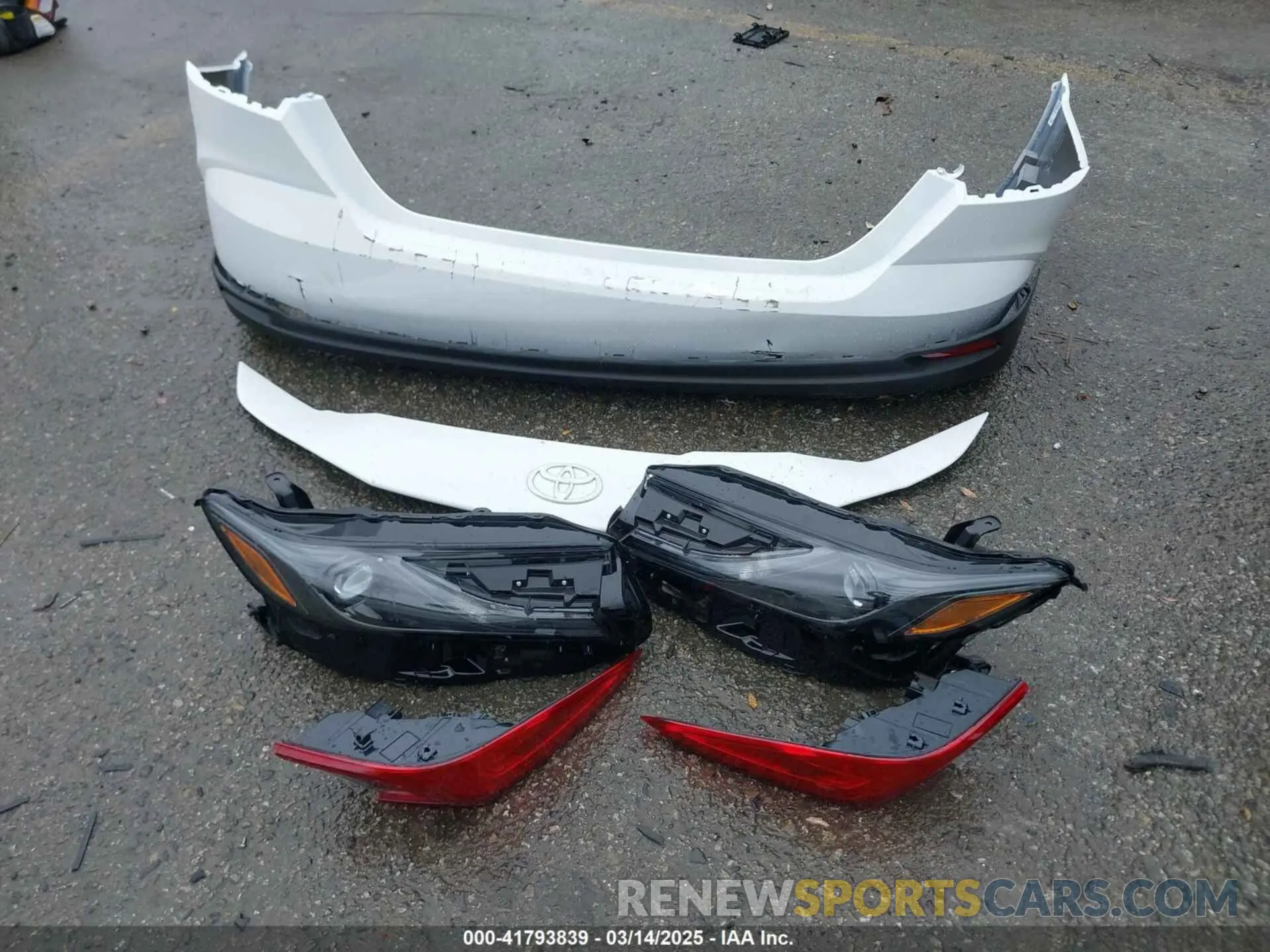 12 Photograph of a damaged car 4T1DAACK5SU107117 TOYOTA CAMRY 2025