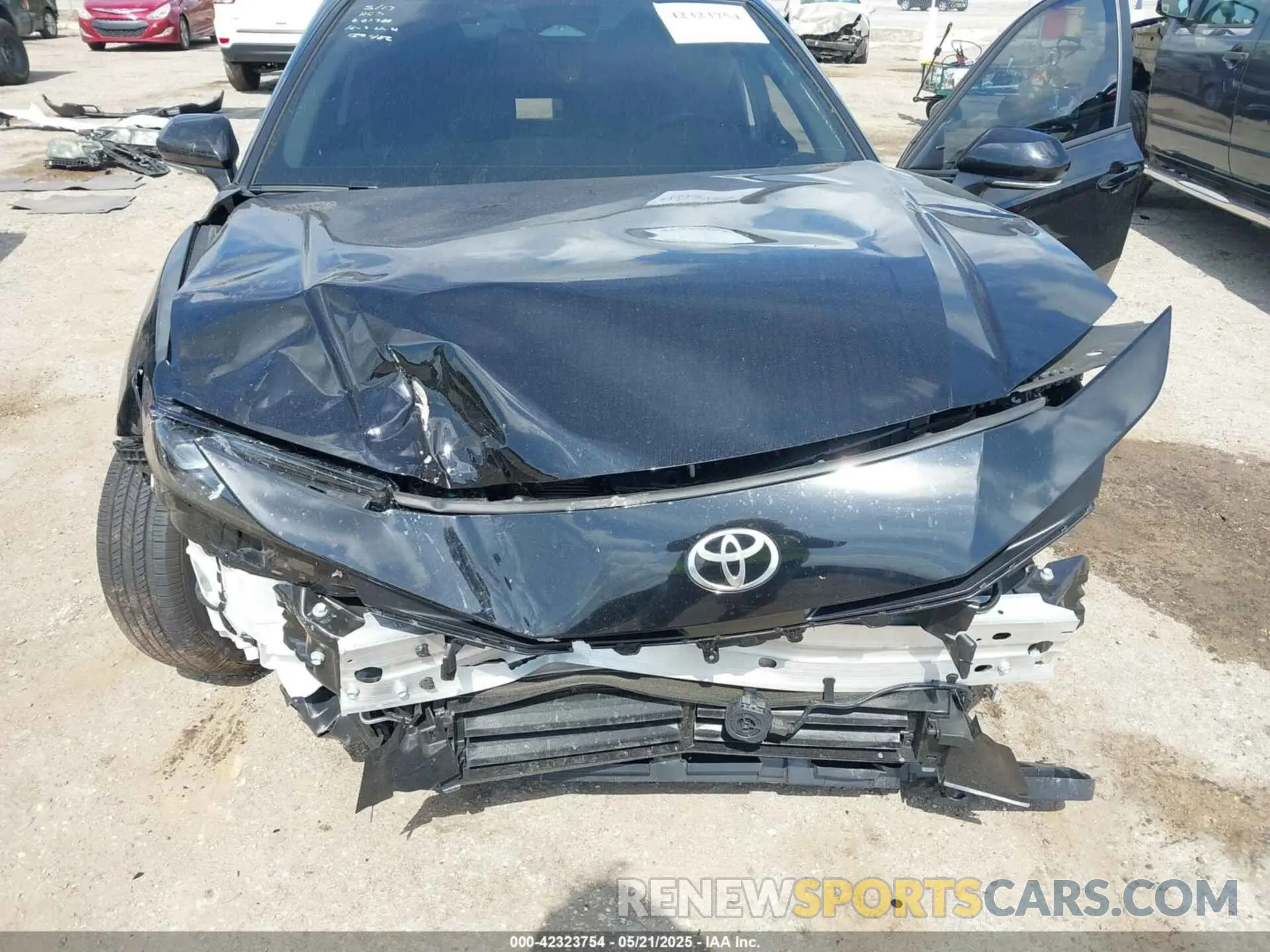 6 Photograph of a damaged car 4T1DAACK5SU108929 TOYOTA CAMRY 2025