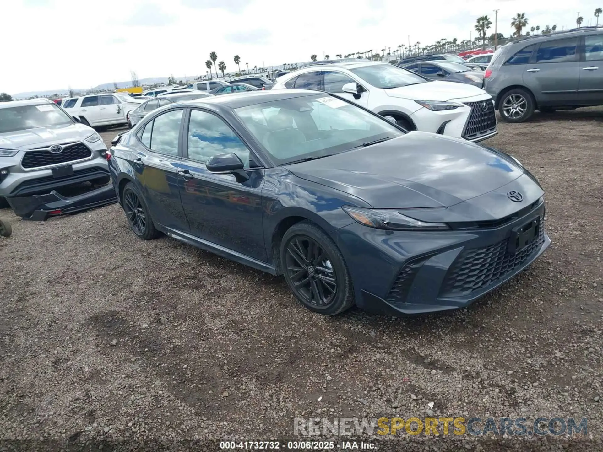 1 Photograph of a damaged car 4T1DAACK5SU111104 TOYOTA CAMRY 2025