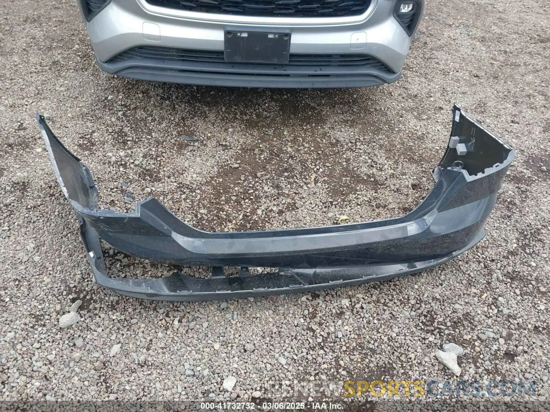 12 Photograph of a damaged car 4T1DAACK5SU111104 TOYOTA CAMRY 2025