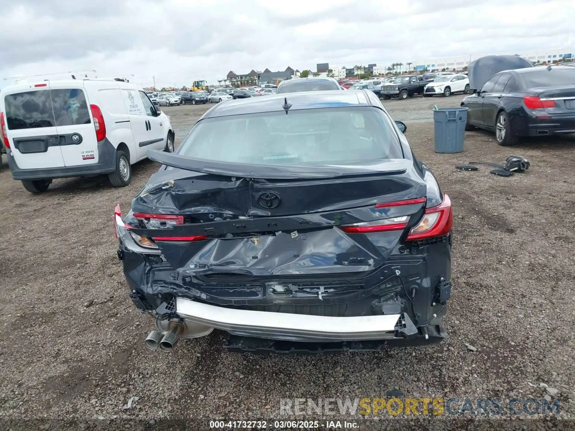 17 Photograph of a damaged car 4T1DAACK5SU111104 TOYOTA CAMRY 2025