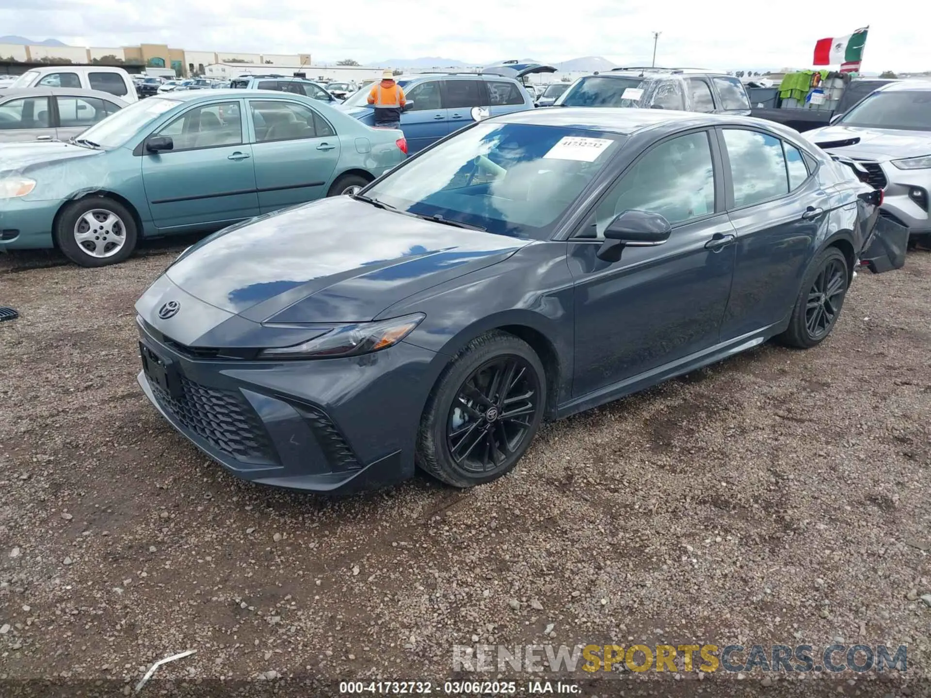 2 Photograph of a damaged car 4T1DAACK5SU111104 TOYOTA CAMRY 2025