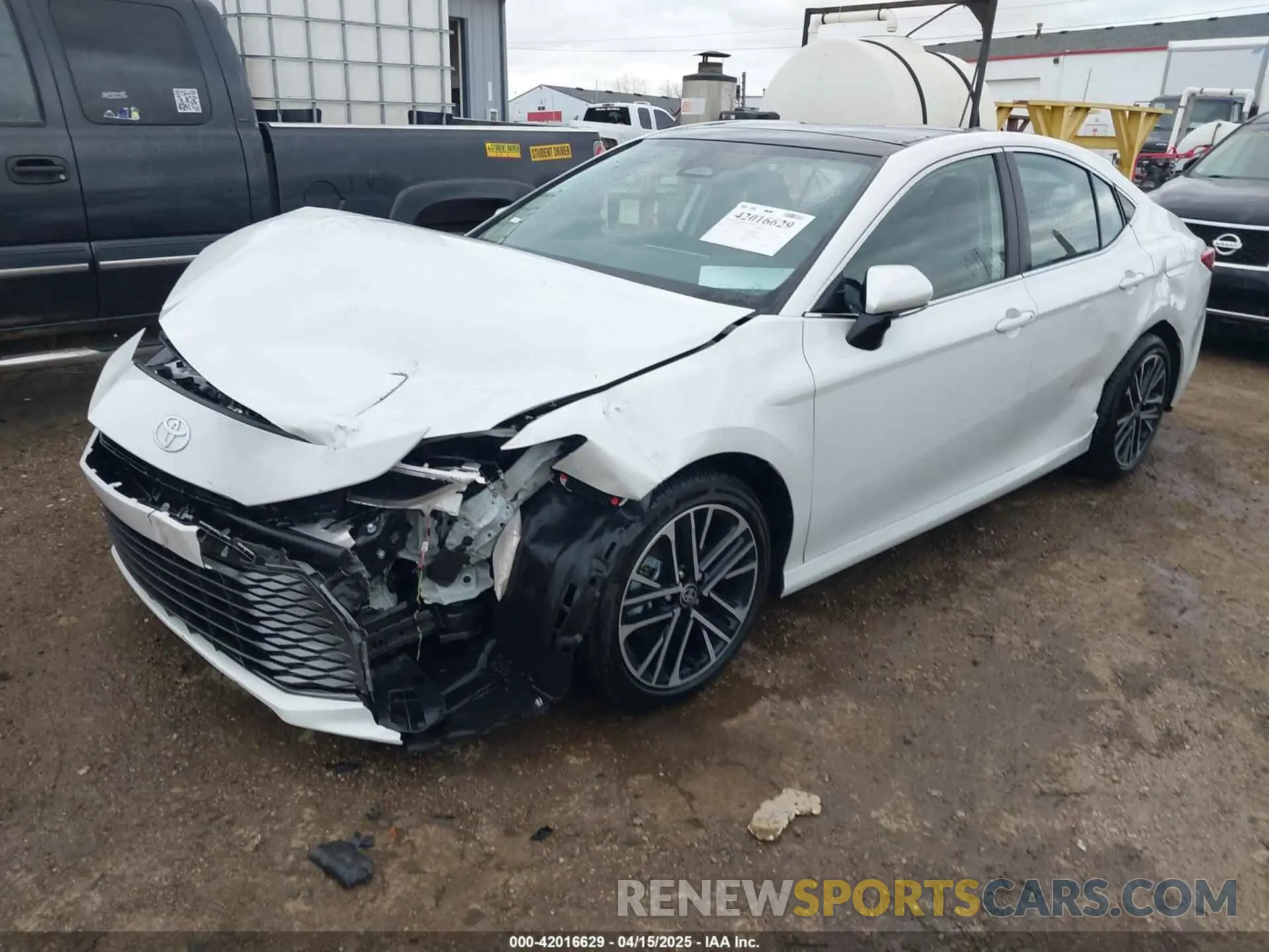2 Photograph of a damaged car 4T1DAACK5SU113922 TOYOTA CAMRY 2025
