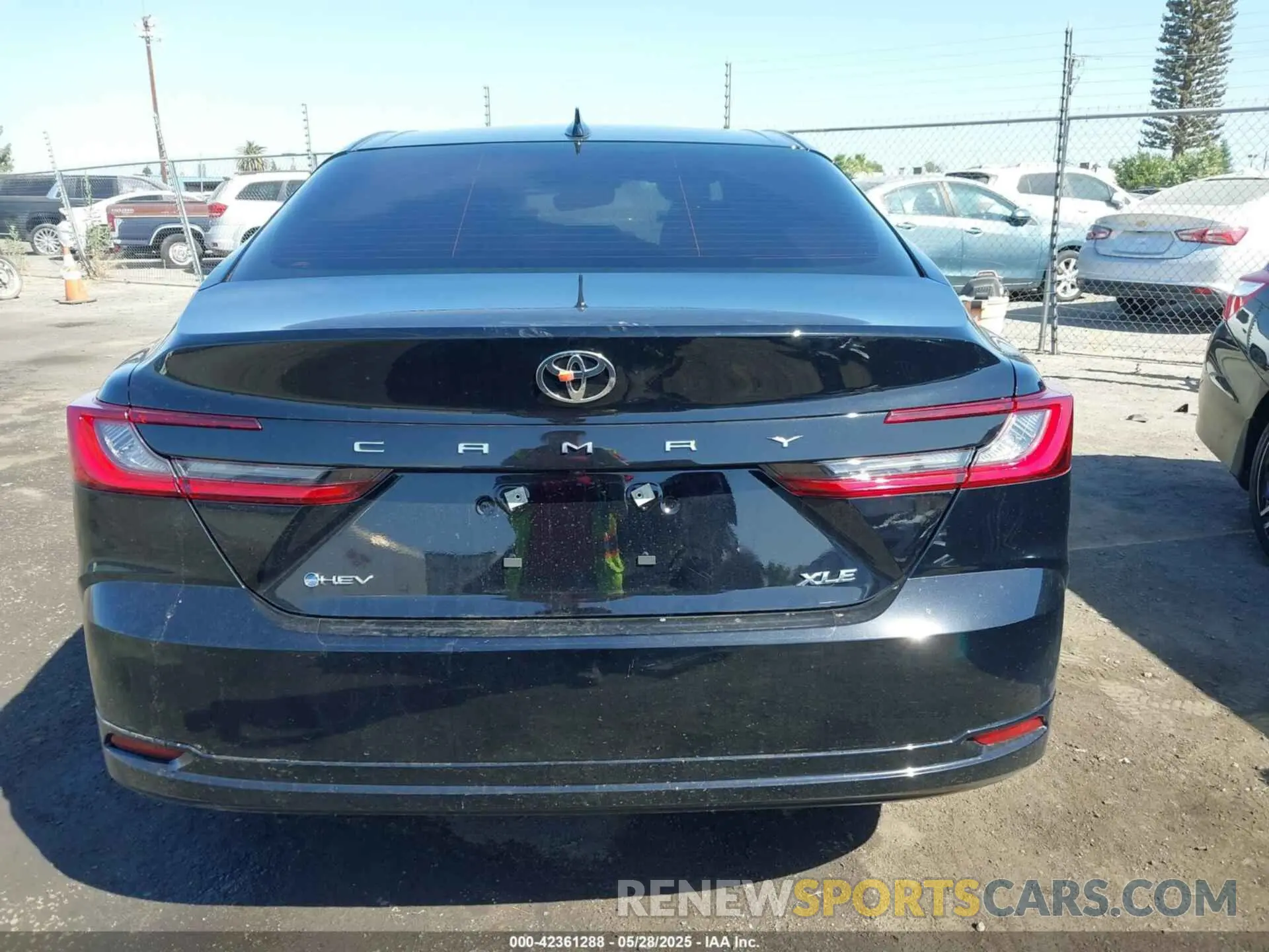 16 Photograph of a damaged car 4T1DAACK5SU134320 TOYOTA CAMRY 2025