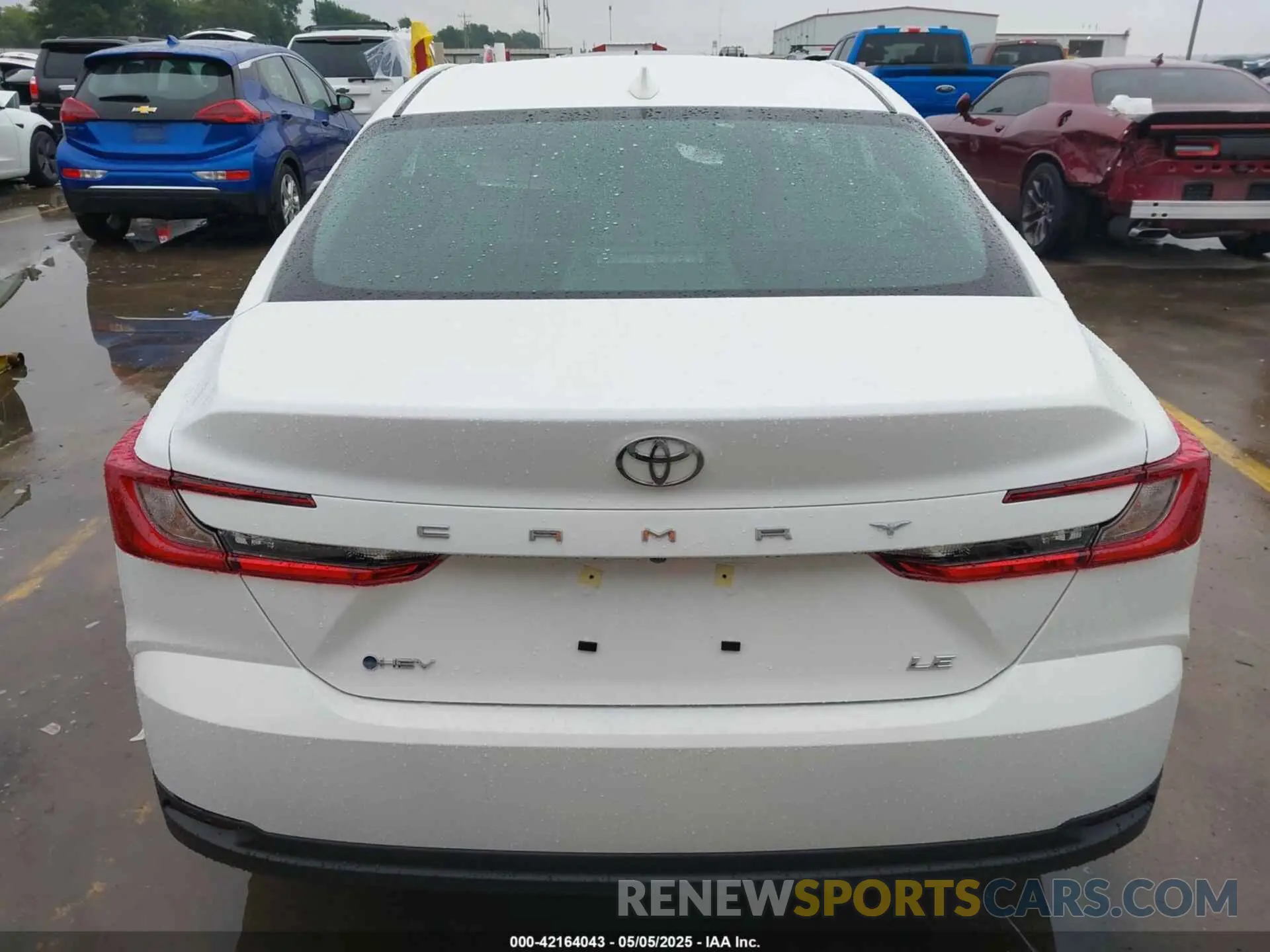 17 Photograph of a damaged car 4T1DAACK5SU140182 TOYOTA CAMRY 2025