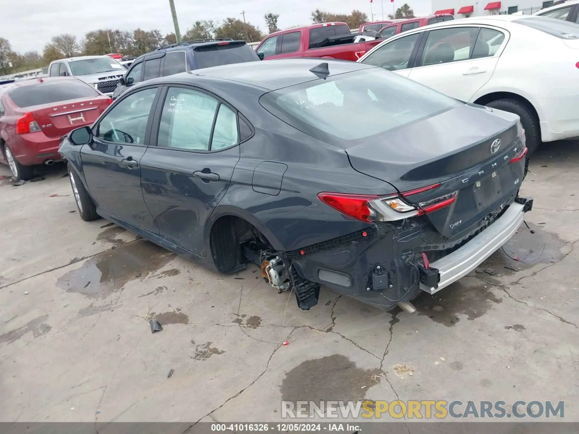 3 Photograph of a damaged car 4T1DAACK5SU512040 TOYOTA CAMRY 2025
