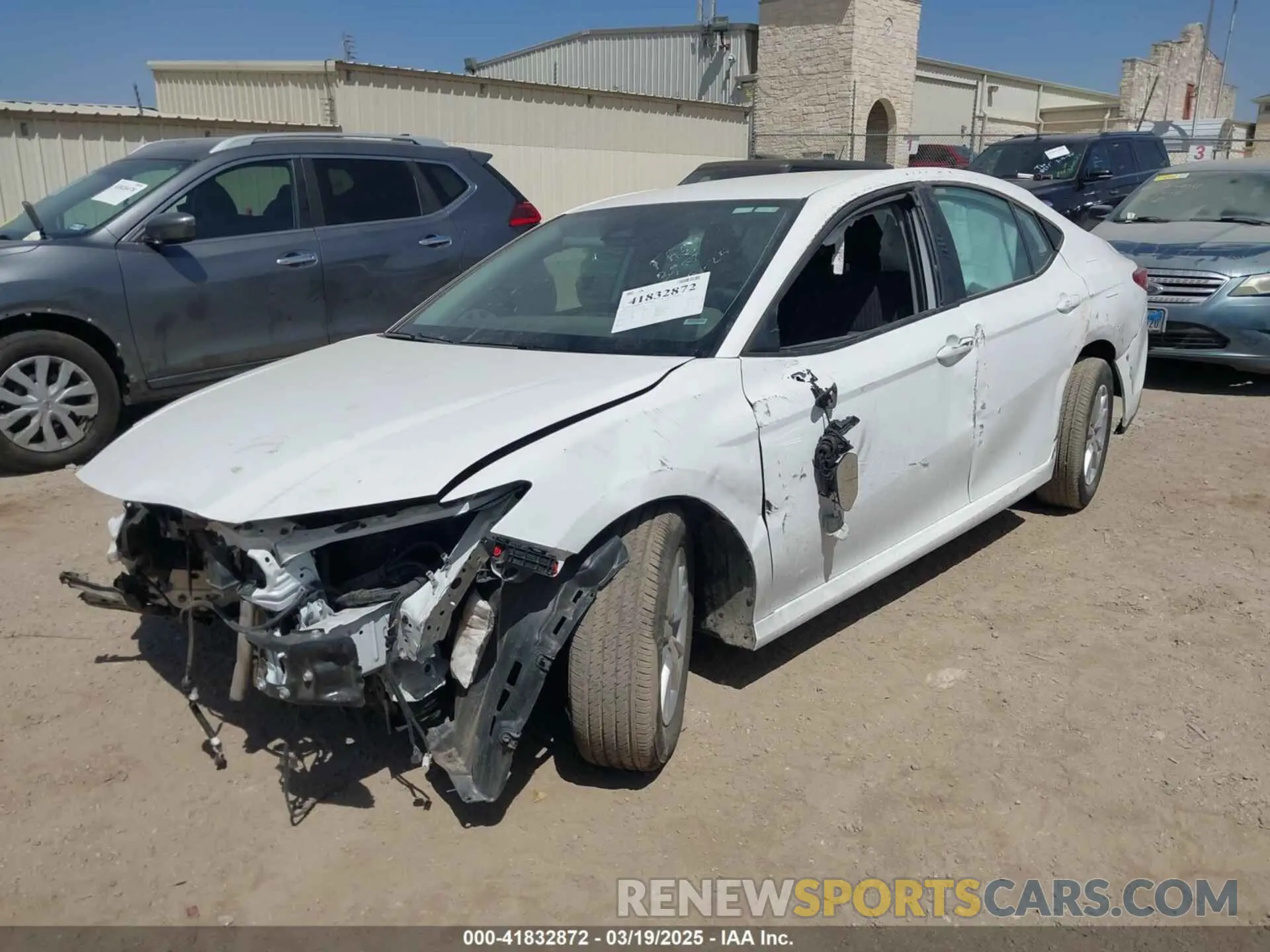 2 Photograph of a damaged car 4T1DAACK5SU522812 TOYOTA CAMRY 2025
