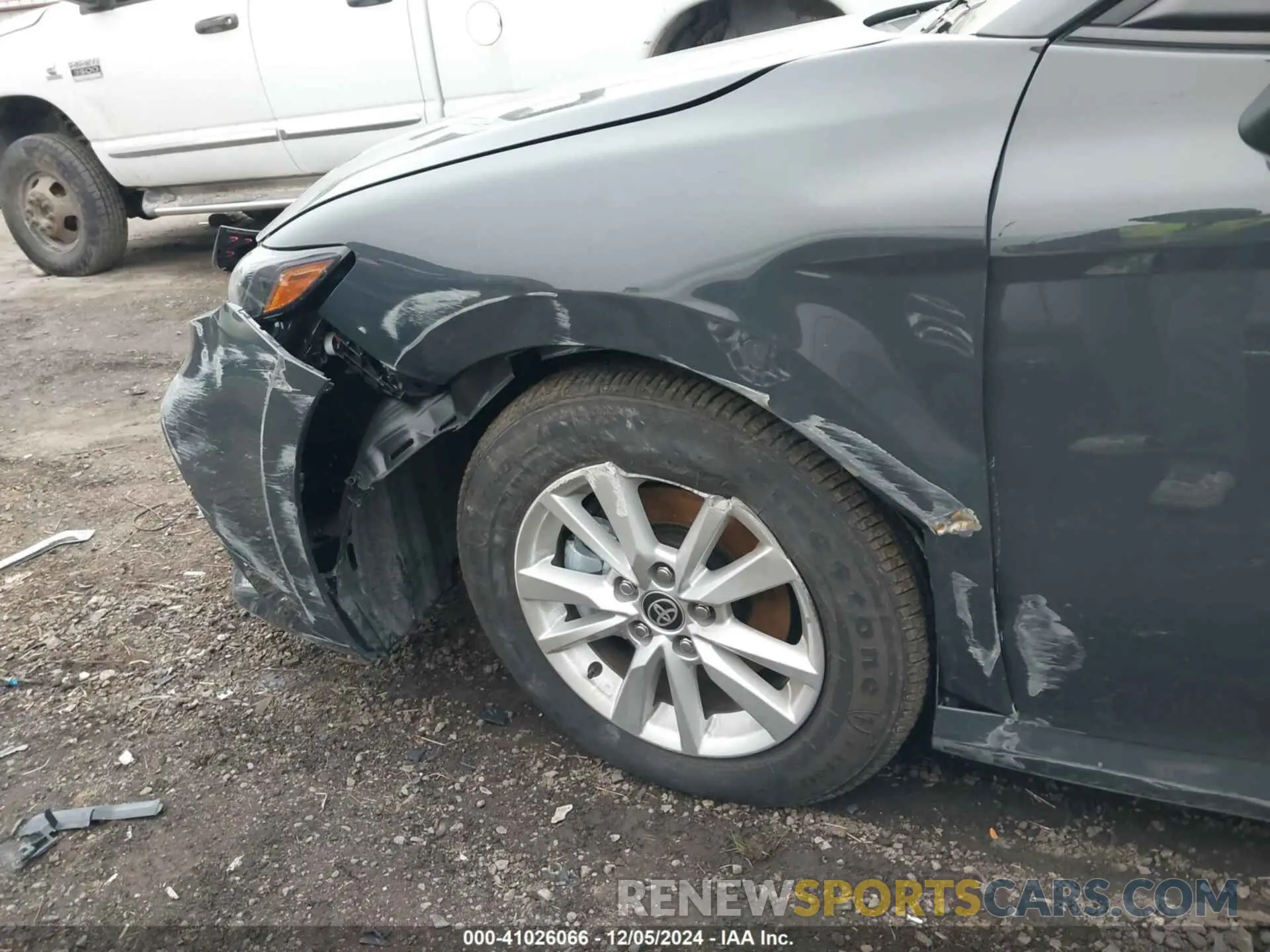 6 Photograph of a damaged car 4T1DAACK5SU525340 TOYOTA CAMRY 2025