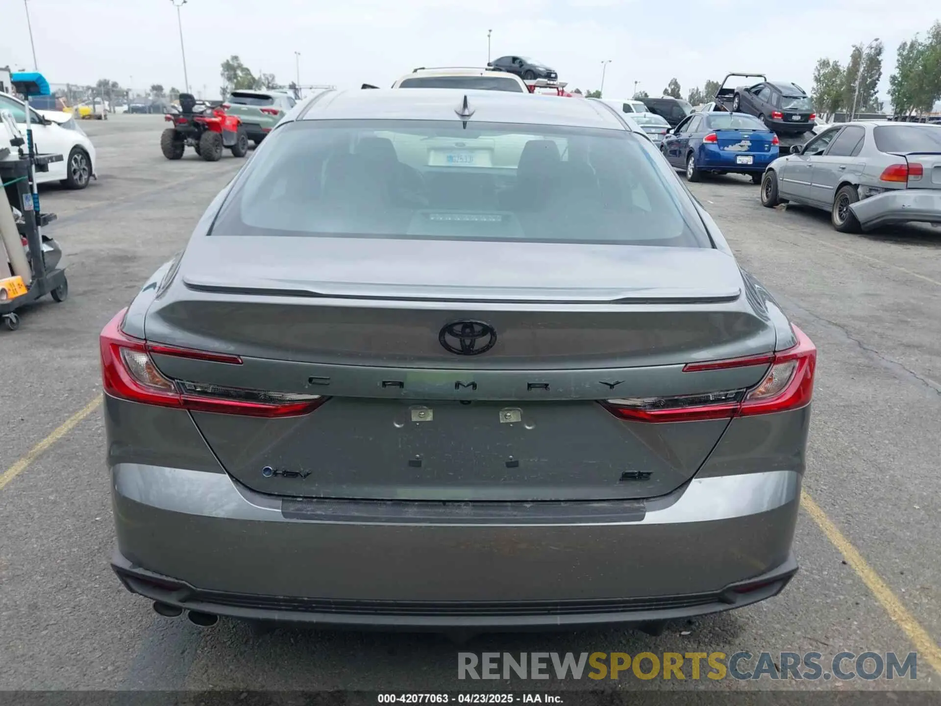17 Photograph of a damaged car 4T1DAACK5SU534345 TOYOTA CAMRY 2025