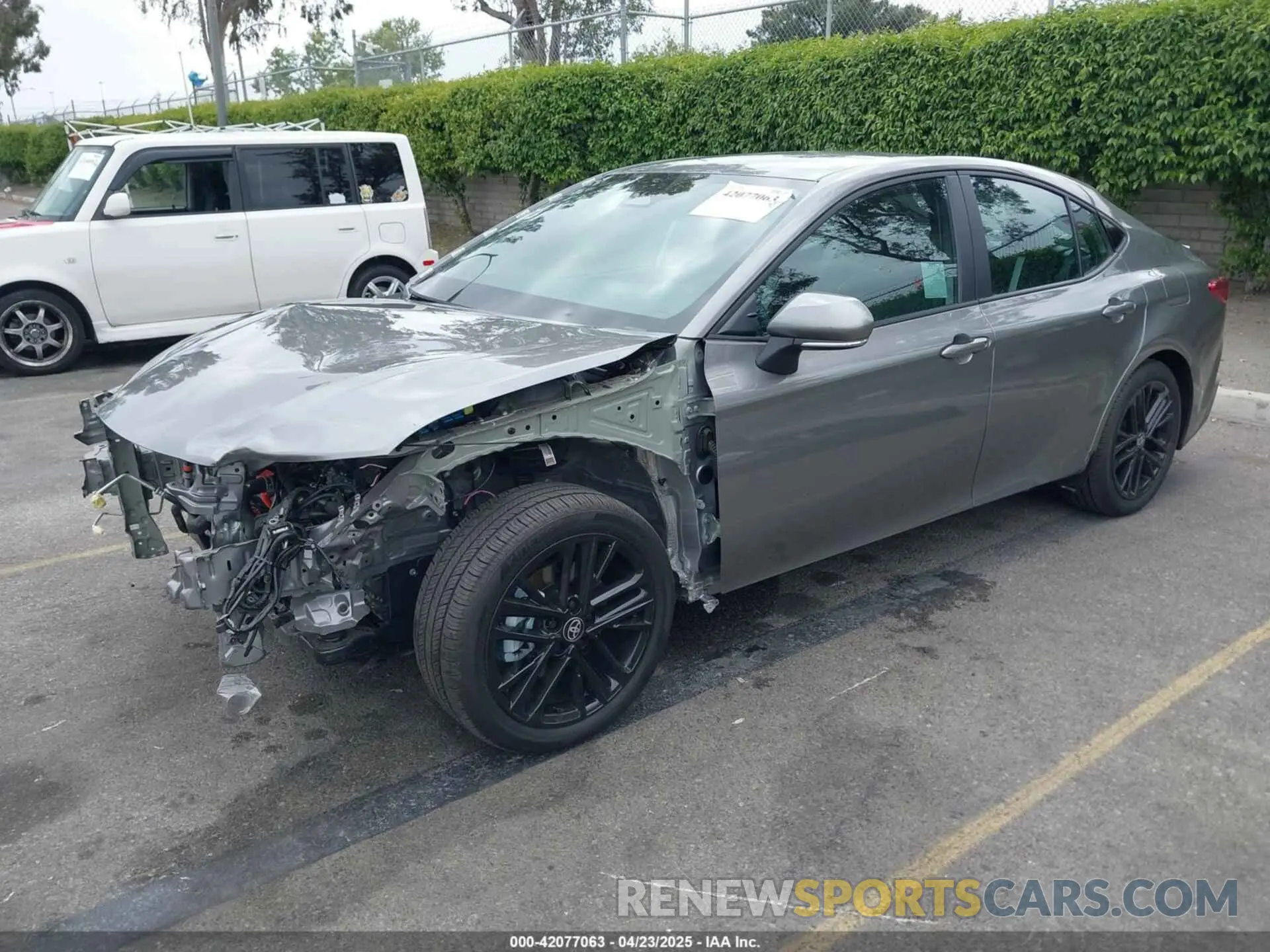 2 Photograph of a damaged car 4T1DAACK5SU534345 TOYOTA CAMRY 2025