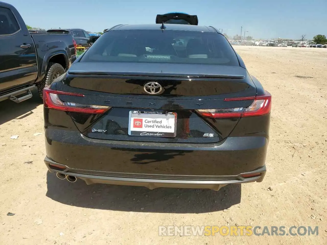 6 Photograph of a damaged car 4T1DAACK5SU546284 TOYOTA CAMRY 2025