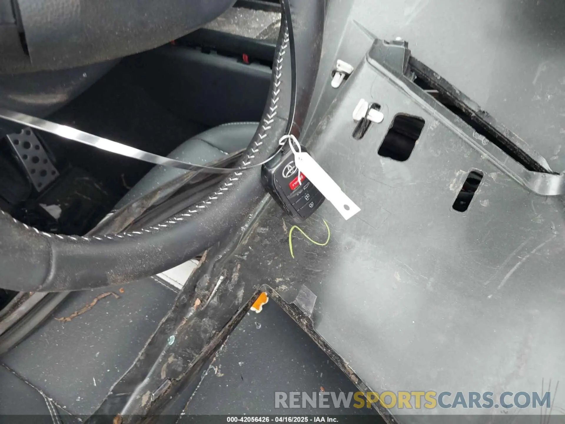 11 Photograph of a damaged car 4T1DAACK5SU561500 TOYOTA CAMRY 2025